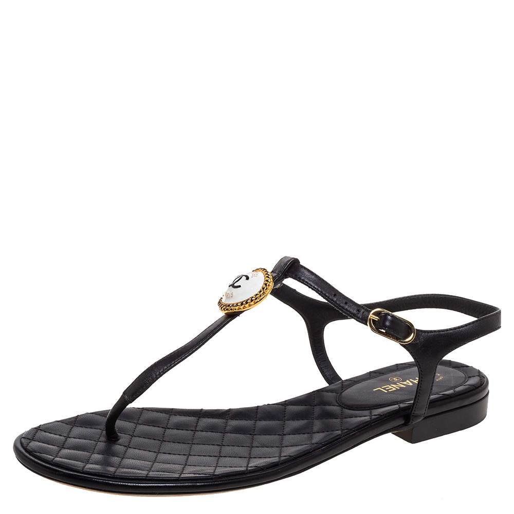 Pre Owned Chanel Black Leather CC Thong Flat Sandals Size 41.5