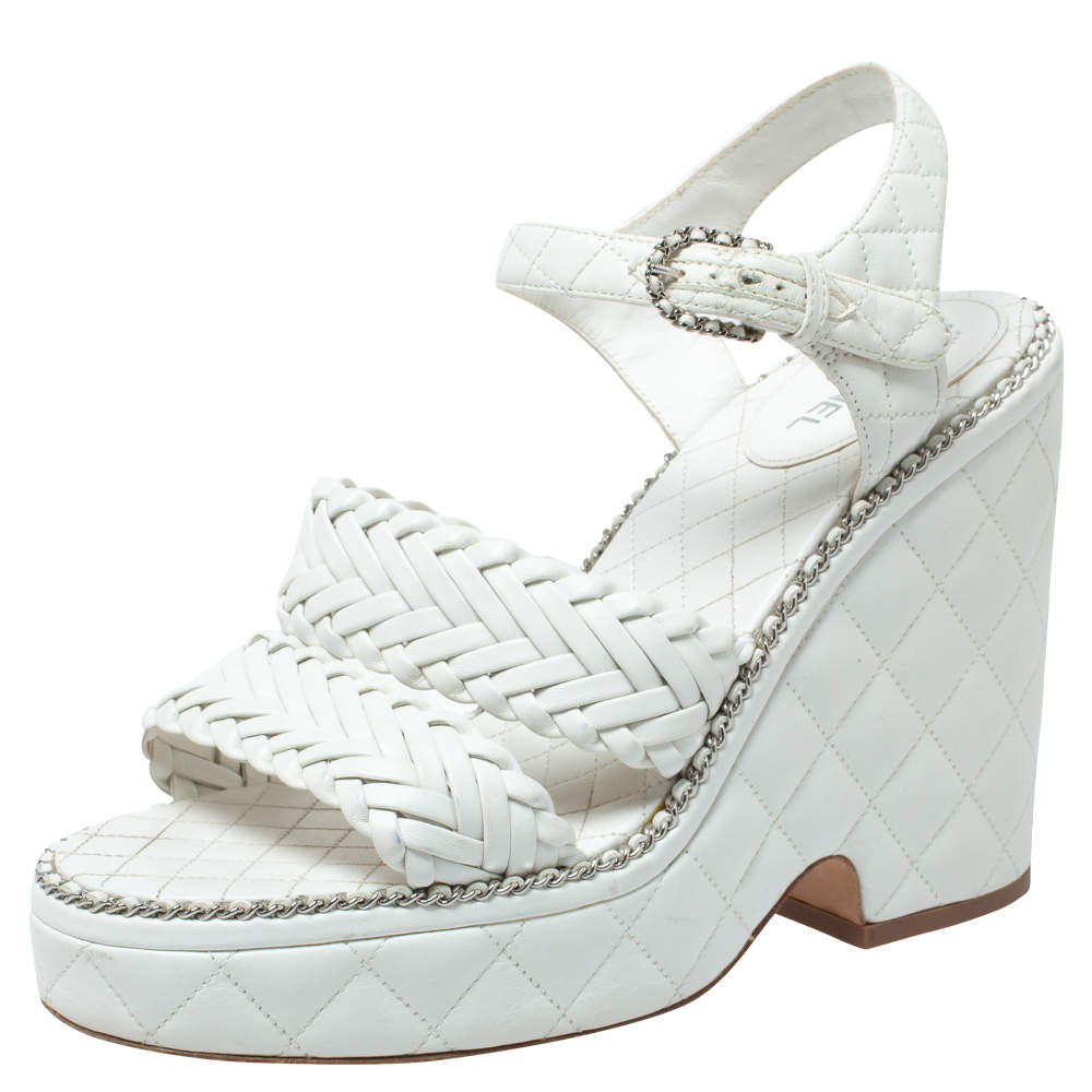 Pre Owned Chanel White Quilted Leather Chain Around Ankle Strap Platform Wedge Sandals Size 39.5