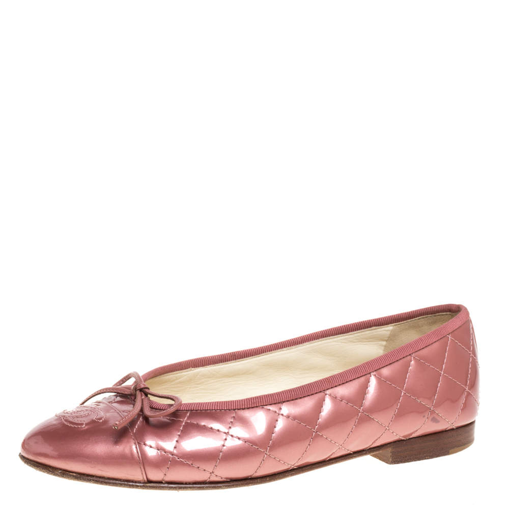 Pre Owned Chanel Pink Patent Quilted Leather CC Cap Toe Flats Size 37