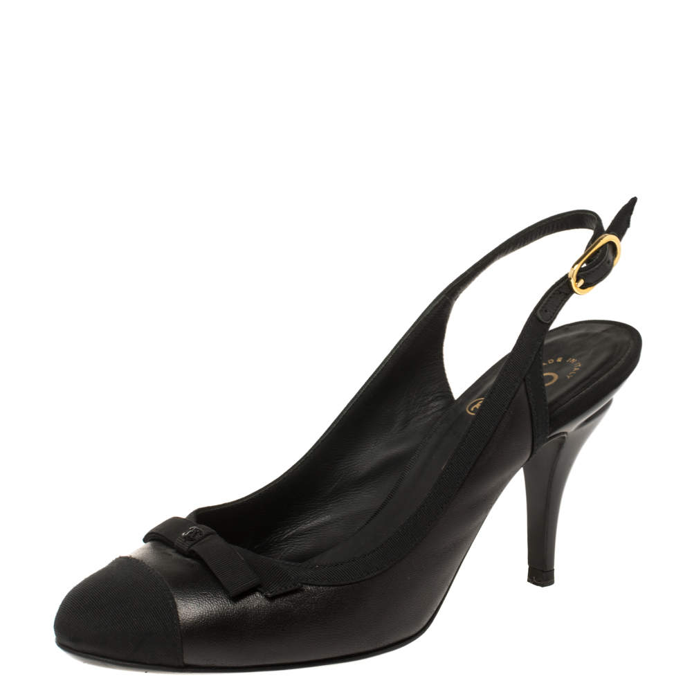 Pre Owned صندل شانيل قماش وجلد أسود بحزام للكاحل مقاس 36.5