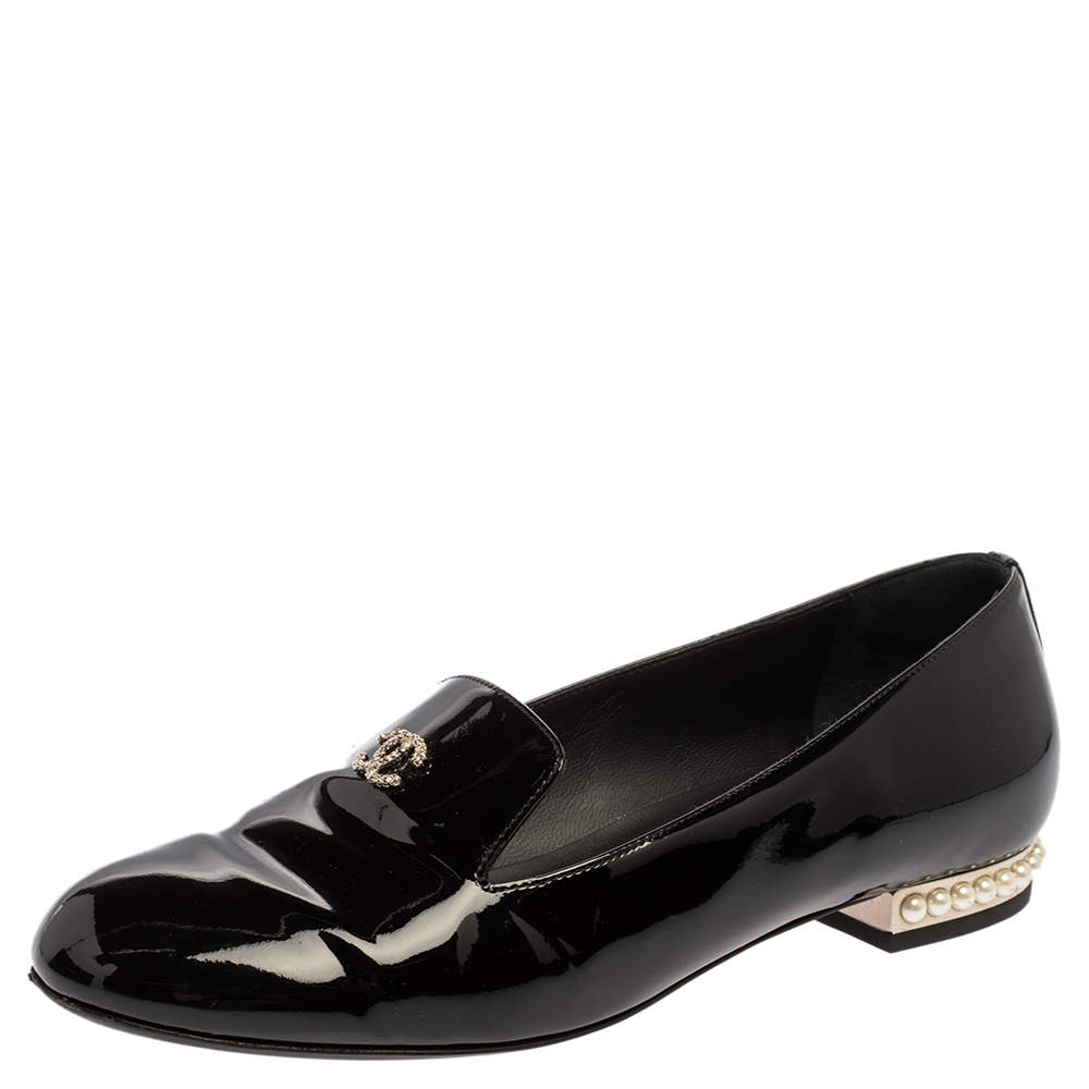 Chanel Black Patent Leather CC Faux Pearl Loafers Size 37