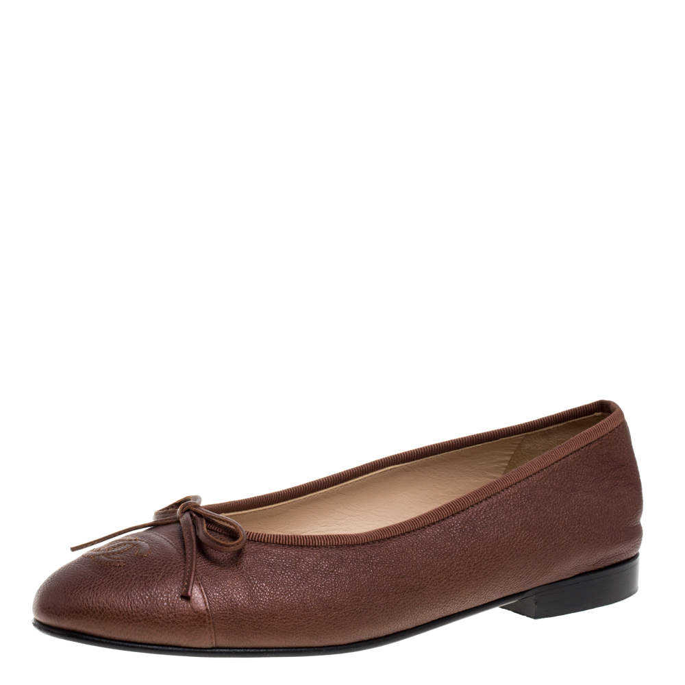 Pre Owned Chanel Brown Leather CC Bow Cap Toe Ballet Flats Size 37.5