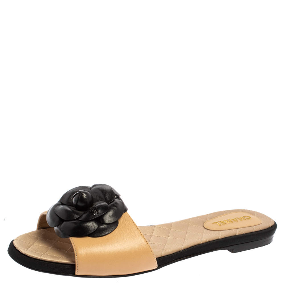 Chanel Beige/Black Leather CC Camellia Flat Slides Size 39.5