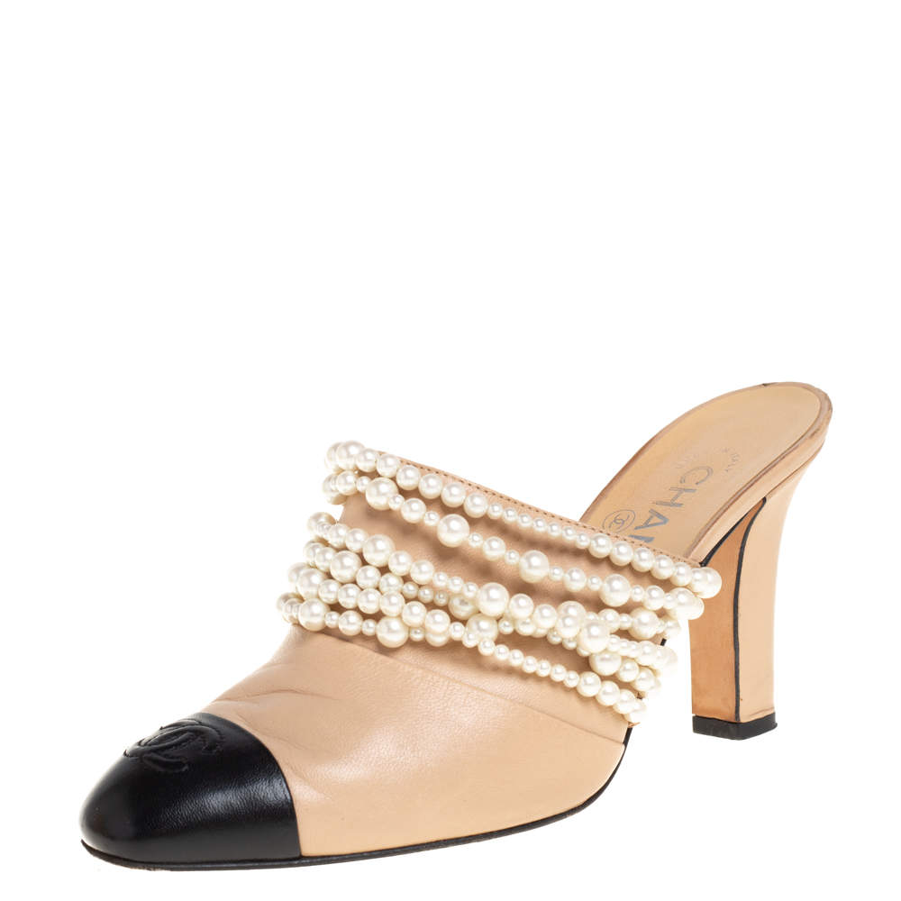 Chanel Beige/Black Leather Pearl Embellished Mules Size 37