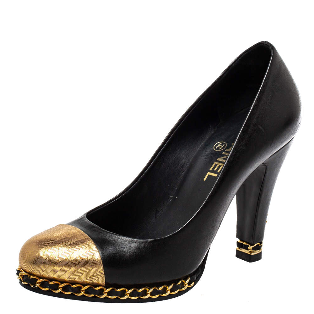 Pre Owned Chanel Black/Metallic Gold Leather Cap Toe Chain Link Pumps Size 38