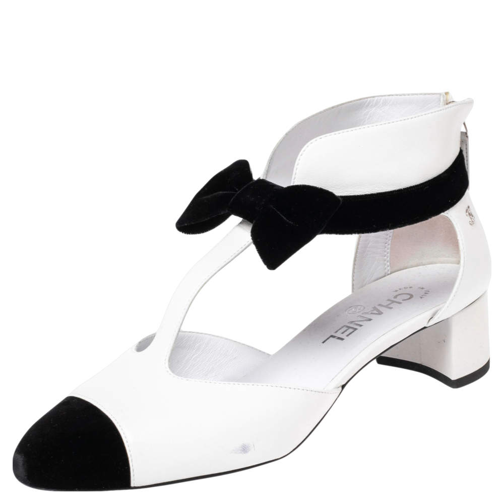 Chanel White/Black Leather And Velvet Cap Toe CC Bow Cut Out Ankle Boots Size 39