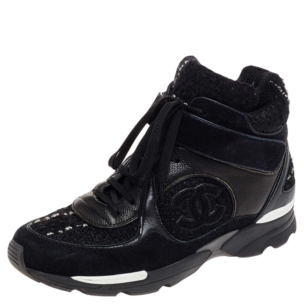 مملوكة مسبقًا Chanel Black Tweed And Leather CC High Top Sneakers Size 38.5