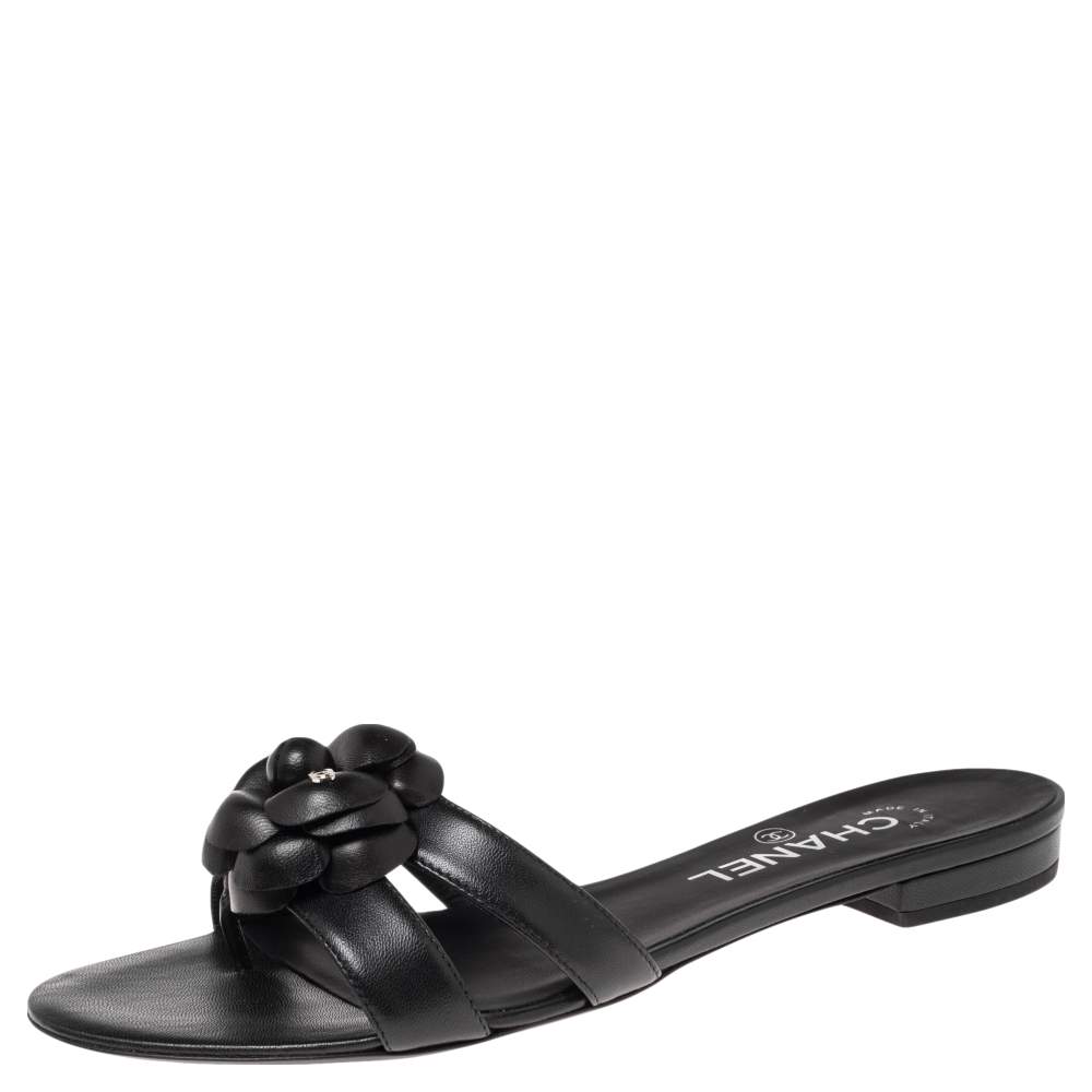 Pre Owned Chanel Black Leather Camellia Open Toe Slide Sandals Size 38