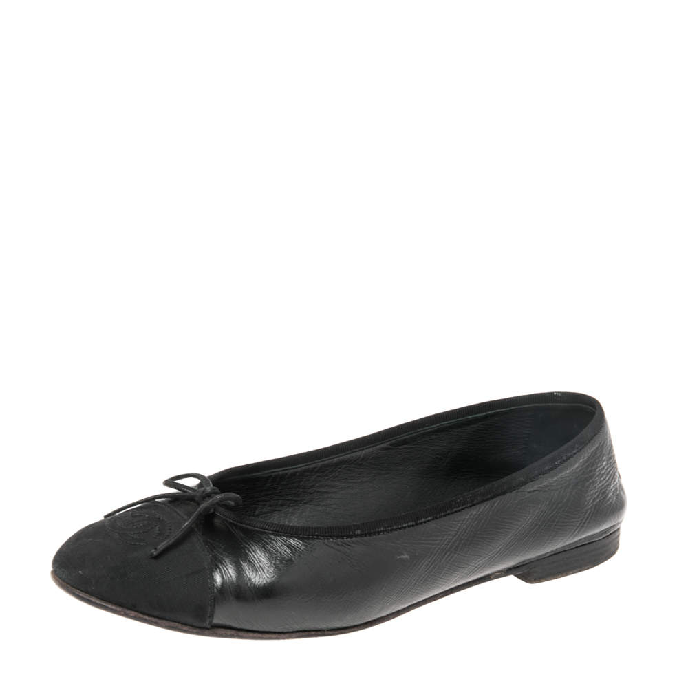 Pre Owned Chanel Black Leather And Canvas CC Cap Toe Bow Ballet Flats Size 40.5