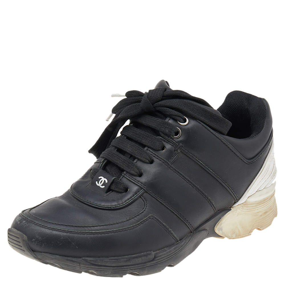 Chanel Black/White Leather CC Low Top Sneakers Size 36 Chanel TLC