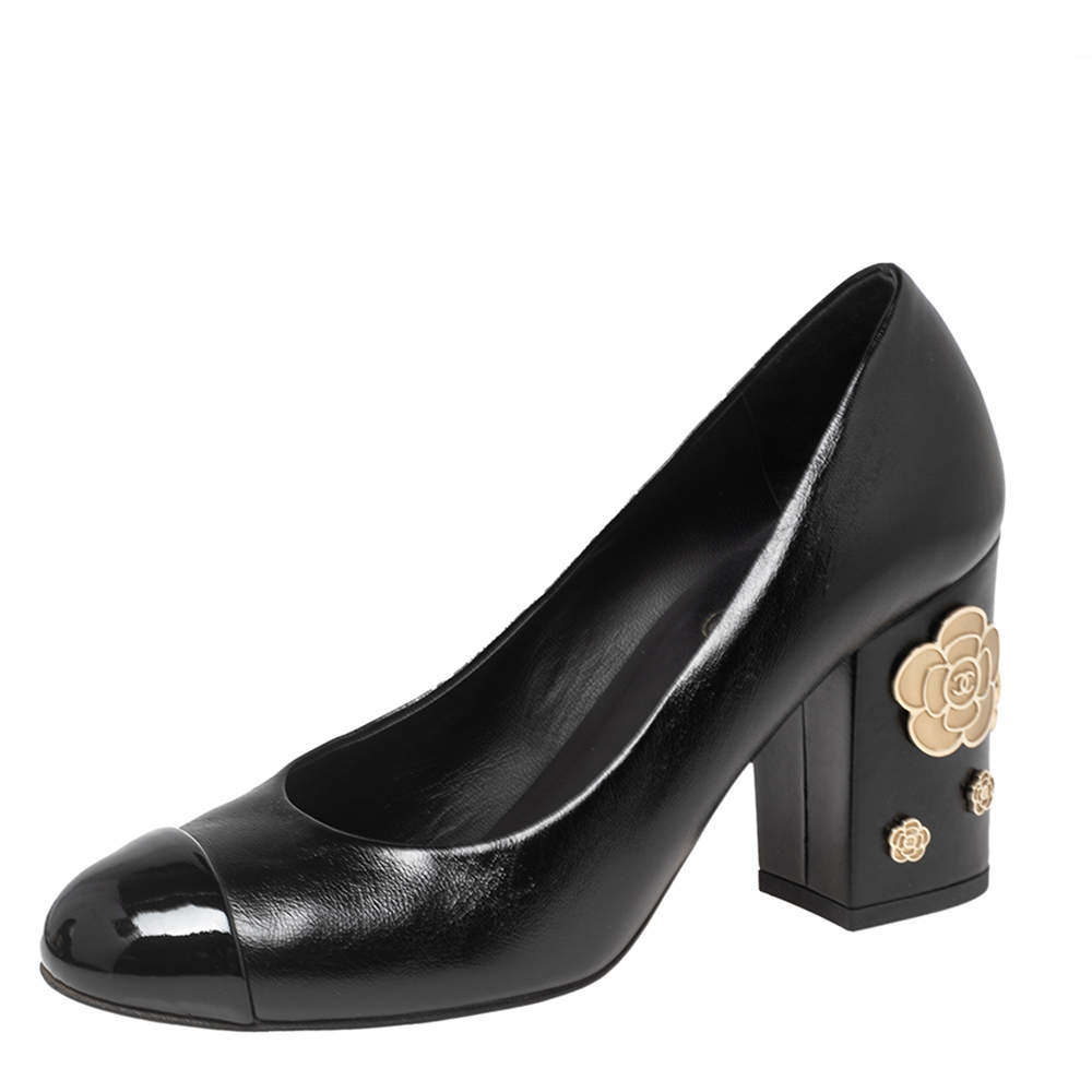 Pre Owned Chanel Black Patent and Leather CC Cap Toe Camellia Applique Pumps Size 38