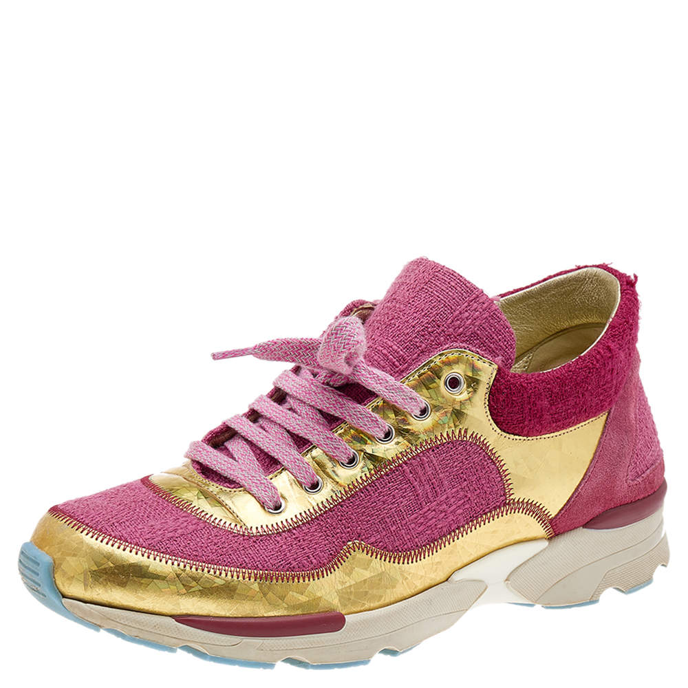 Pre Owned Chanel Pink/Gold Tweed Fabric And Patent Leather CC Lace Up Sneakers Size 38