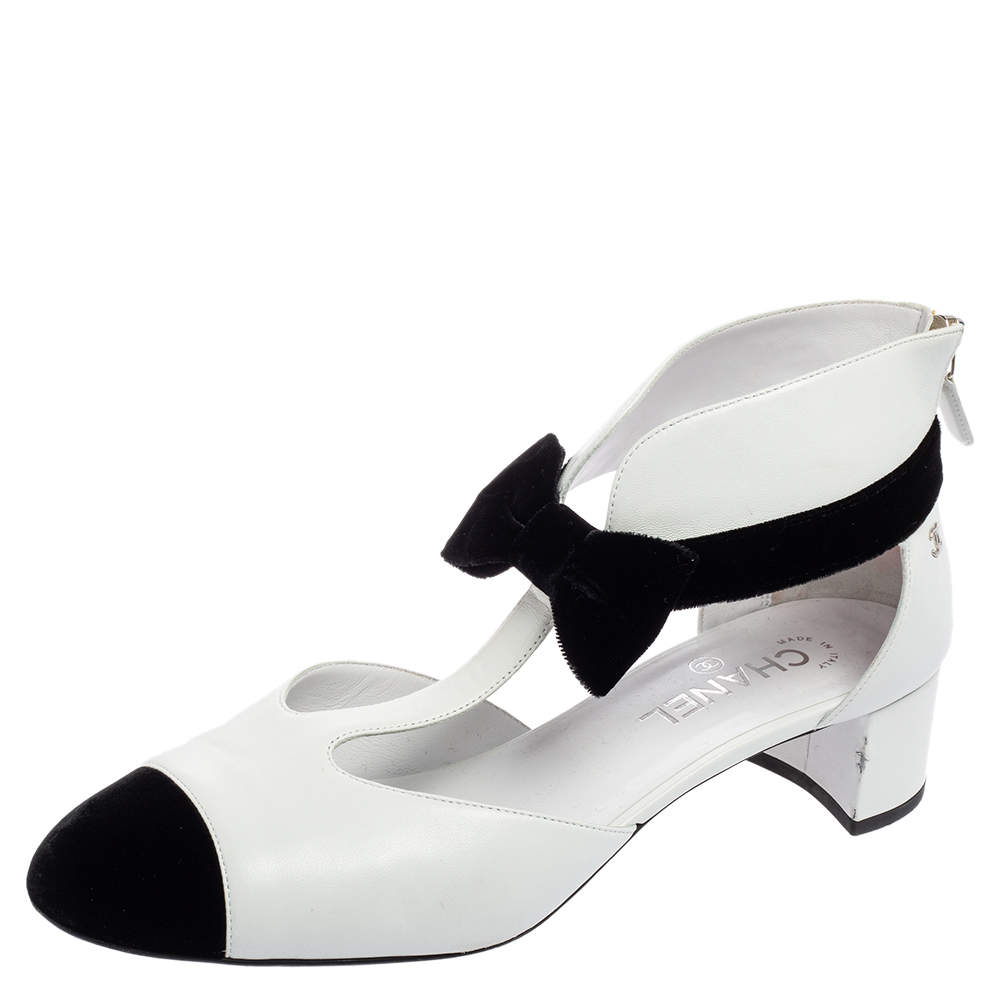 Chanel White/Black Leather and Velvet Cap-Toe Bow Cut-Out Ankle Boots Size 41