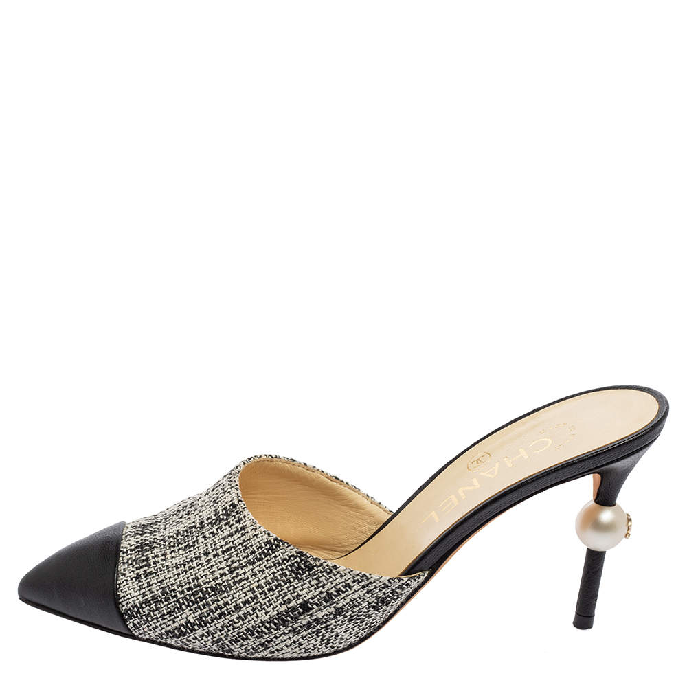 Chanel Black/White Leather And Tweed Fabric CC Mules Size 37