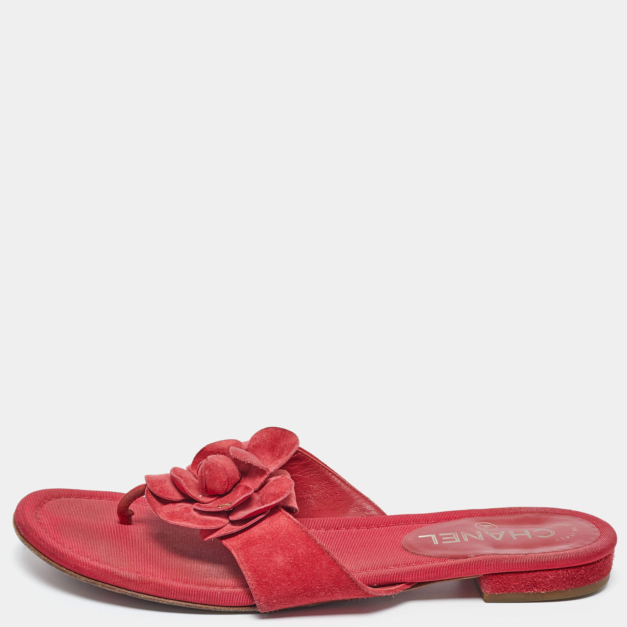 Pre Owned صندل إصبع شانيل كاميليا سويدي وردي مقاس 38