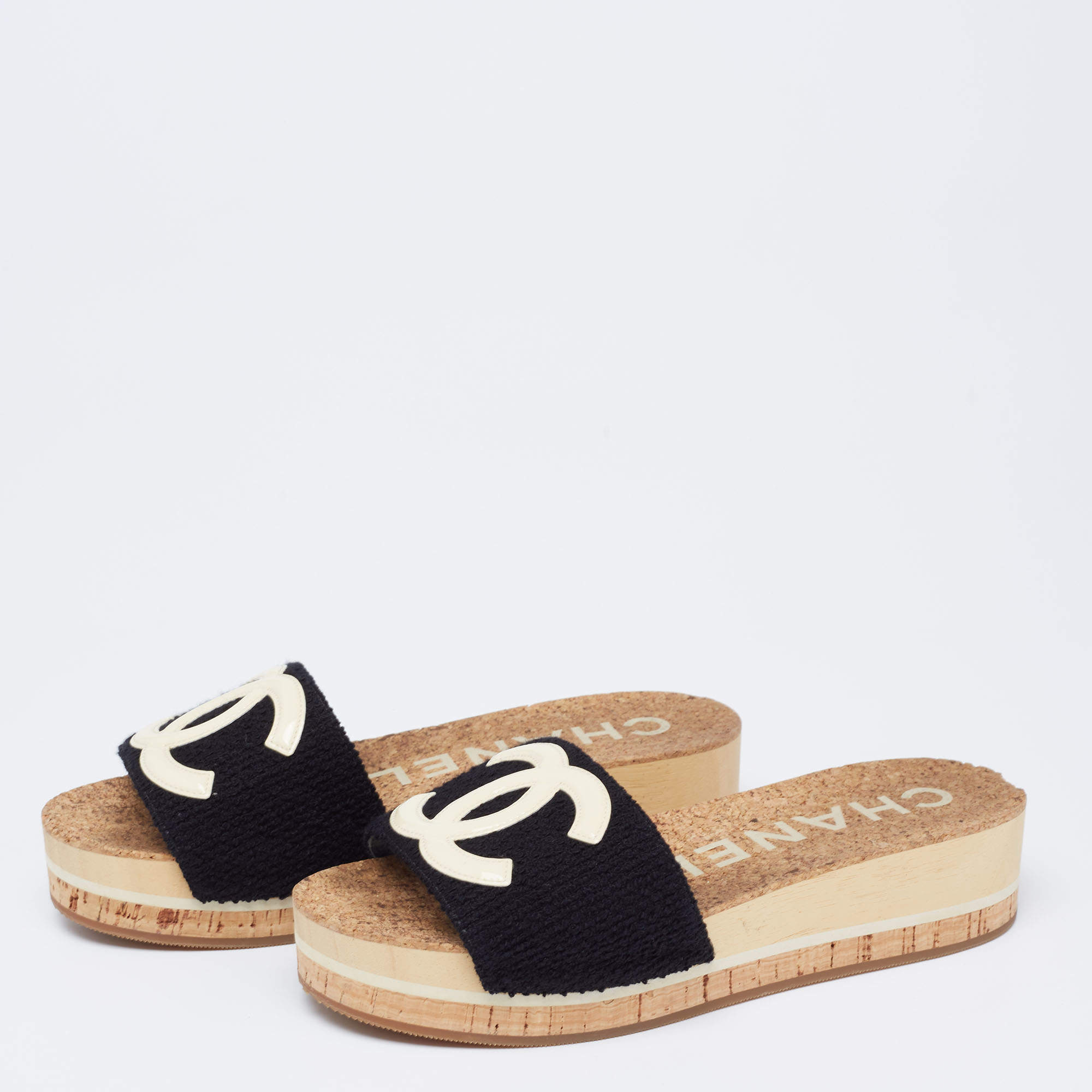 Chanel best sale female slides