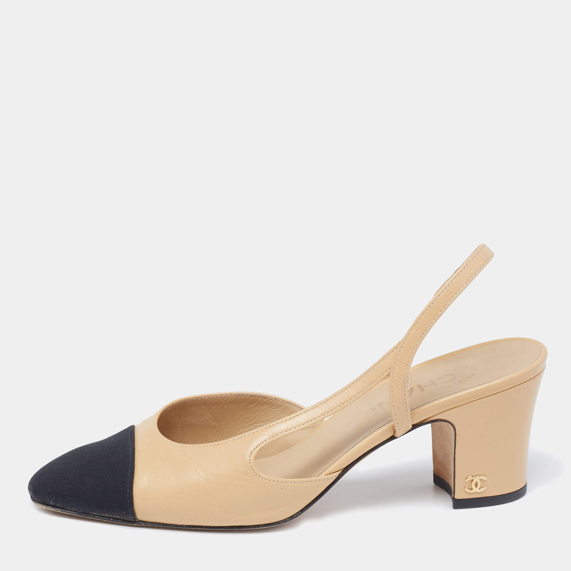 Pre Owned Chanel Beige/Black Leather And Canvas CC Cap Toe Slingback Pumps Size 37.5