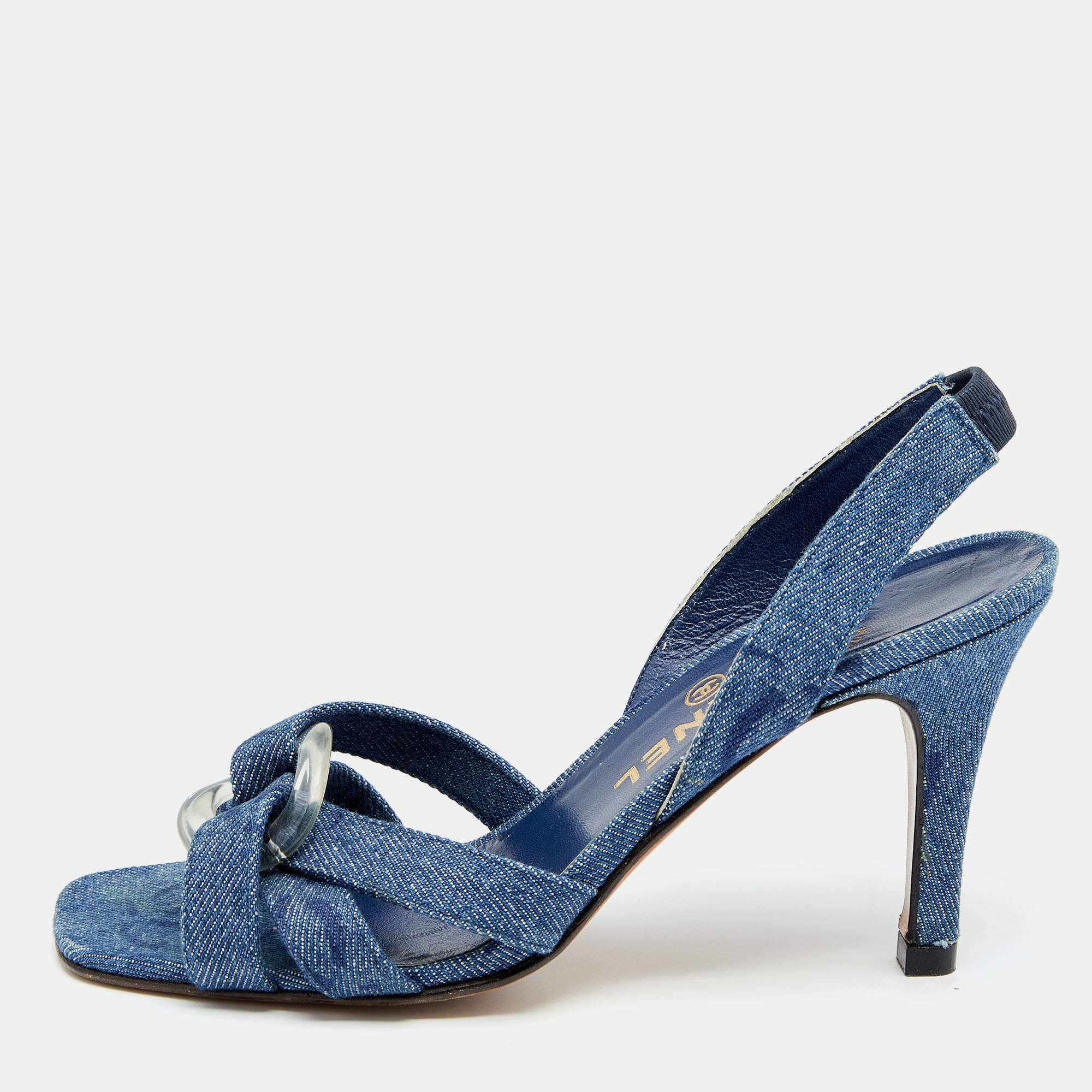 Pre Owned صندل شانيل دينم أزرق سيور متعاكسة فتحة كعب مقاس 37