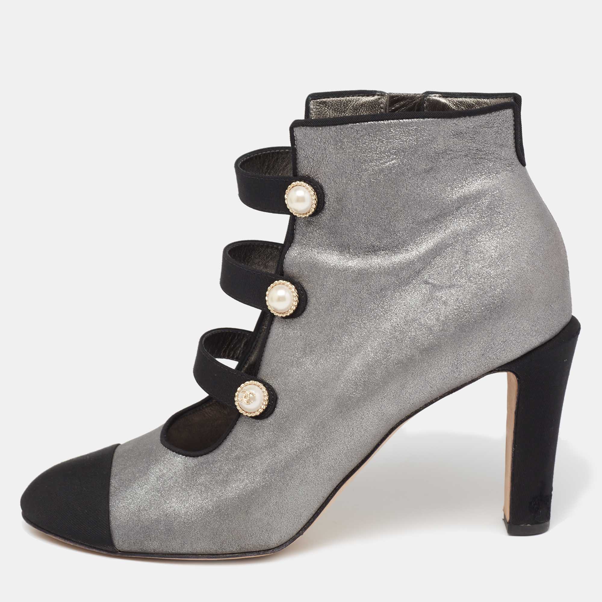 Chanel metallic Silver/Black Leather And Canvas Faux Pearl CC Fabric Cap Toe Booties Size 41