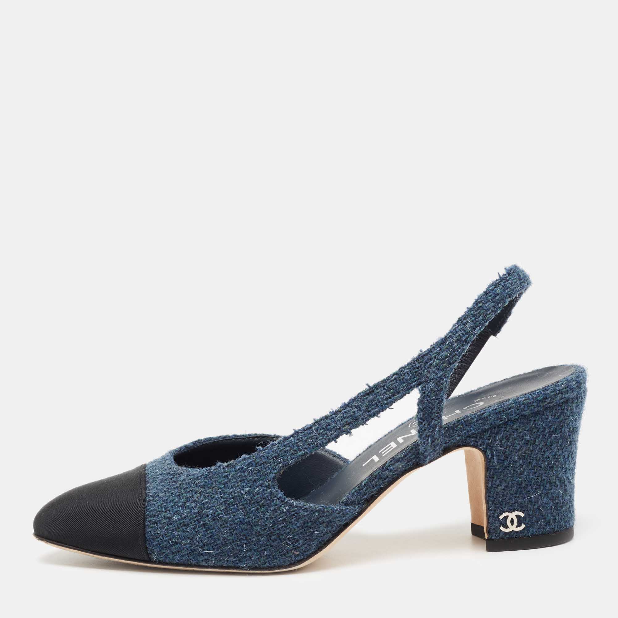 مملوكة مسبقًا صندل شانيل كانفاس وتويد أزرق كحلي/أسود مقدمة سوداء فتحة كعب مقاس 36