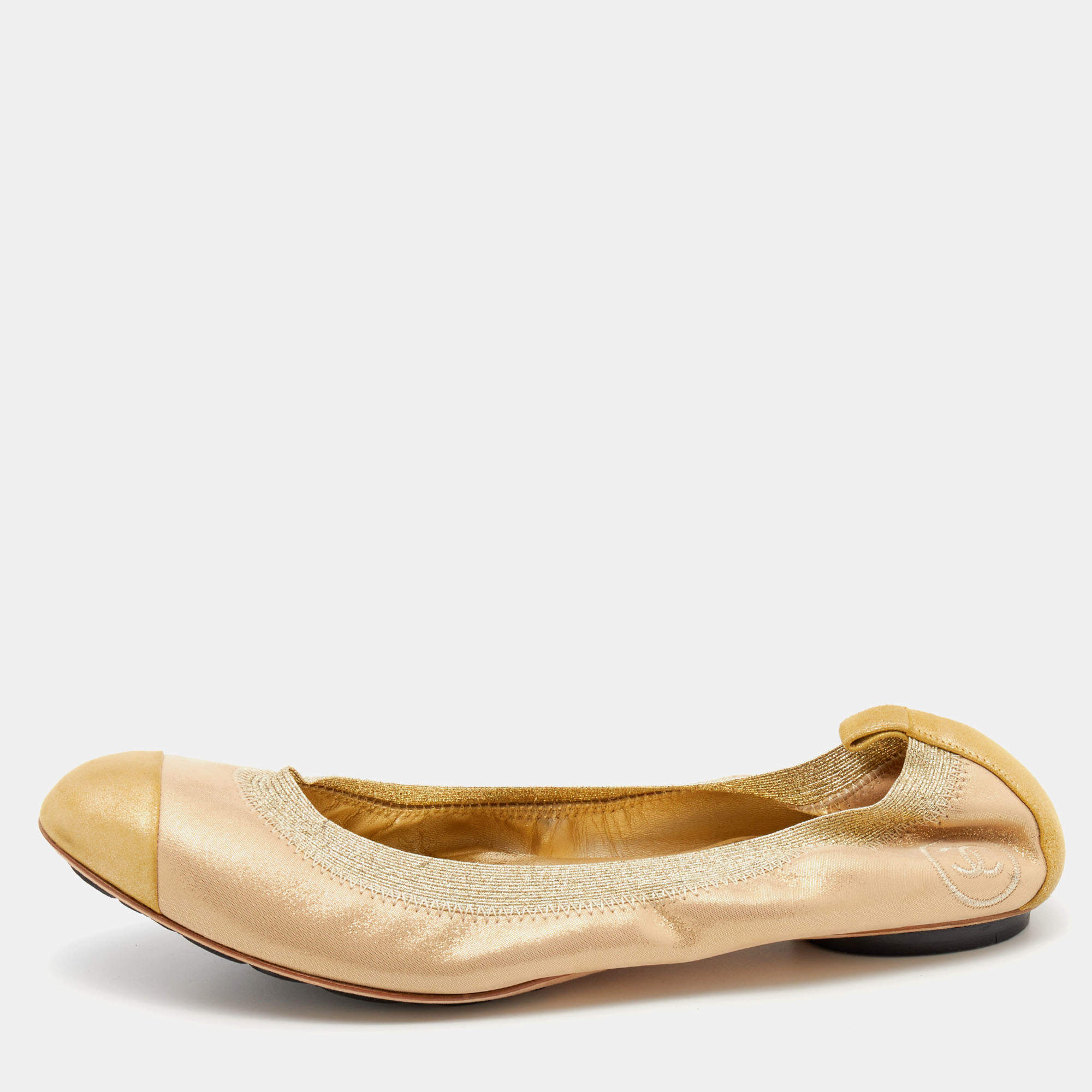 Pre Owned Chanel Metallic Gold Nubuck Leather CC Cap Toe Scrunch Ballet Flats Size 40