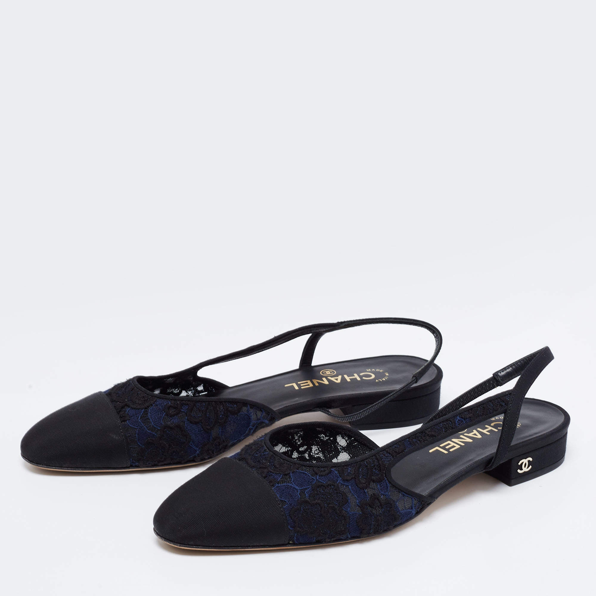Chanel Black/Blue Lace and Fabric Cap-Toe Slingback Flats Size 38.5