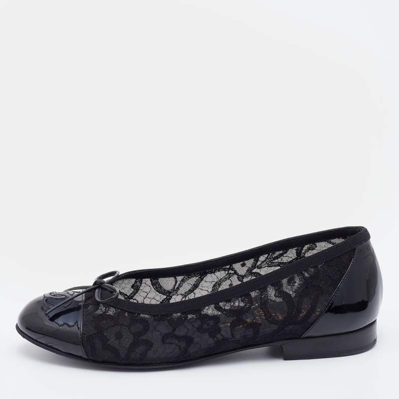 Chanel Black Lace and Patent Leather CC Bow Cap Toe Ballet Flats Size 35.5