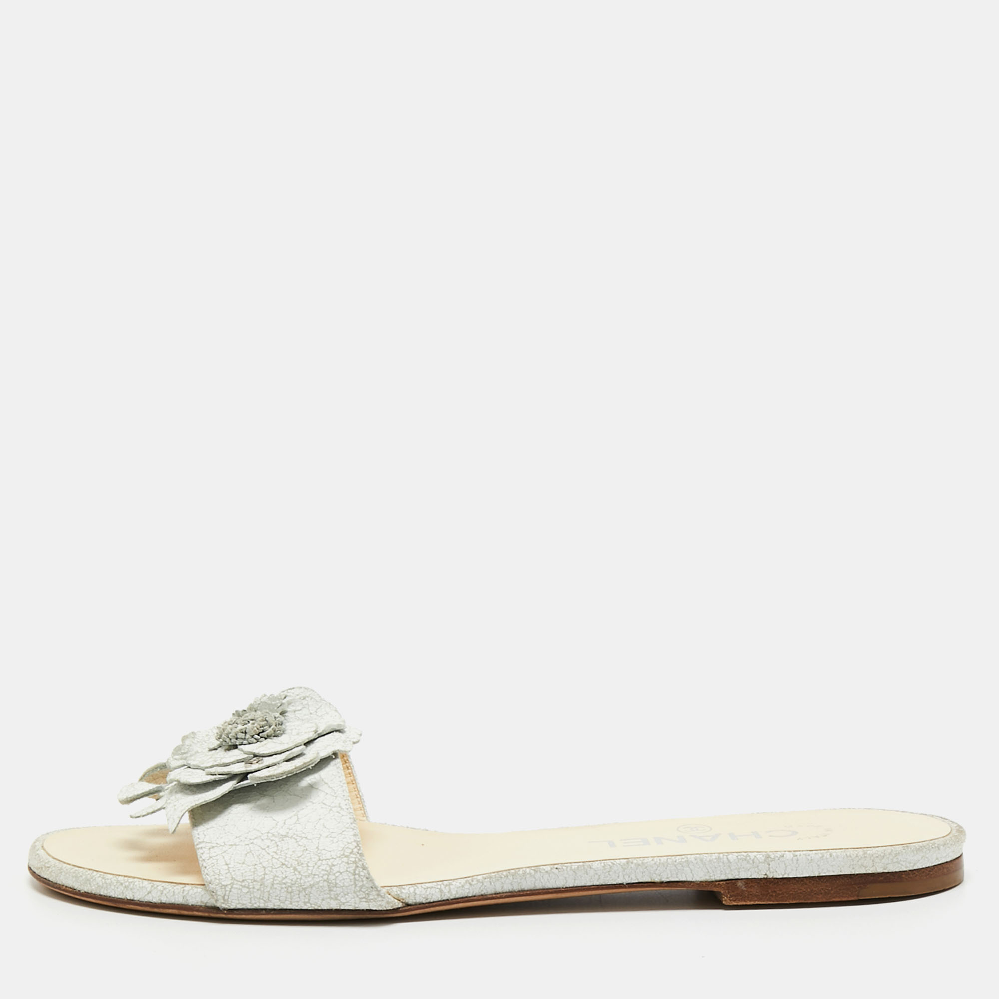 Chanel White Texture Leather Camellia Embellished CC Flat Slides Size 38.5