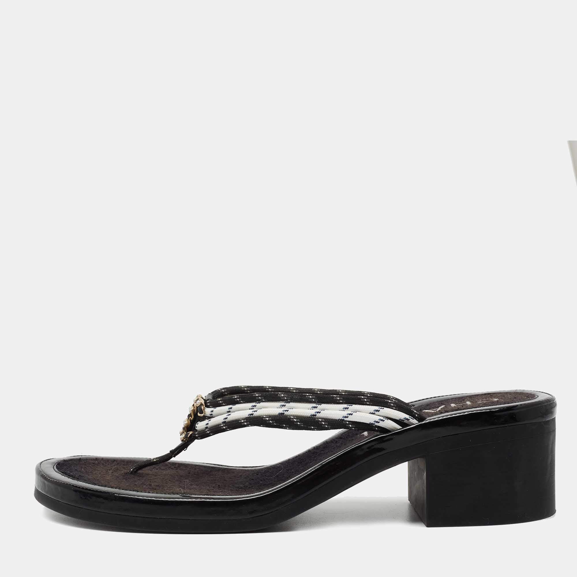 مملوكة مسبقًا Chanel Black/White Rope CC Thong Sandals Size 39