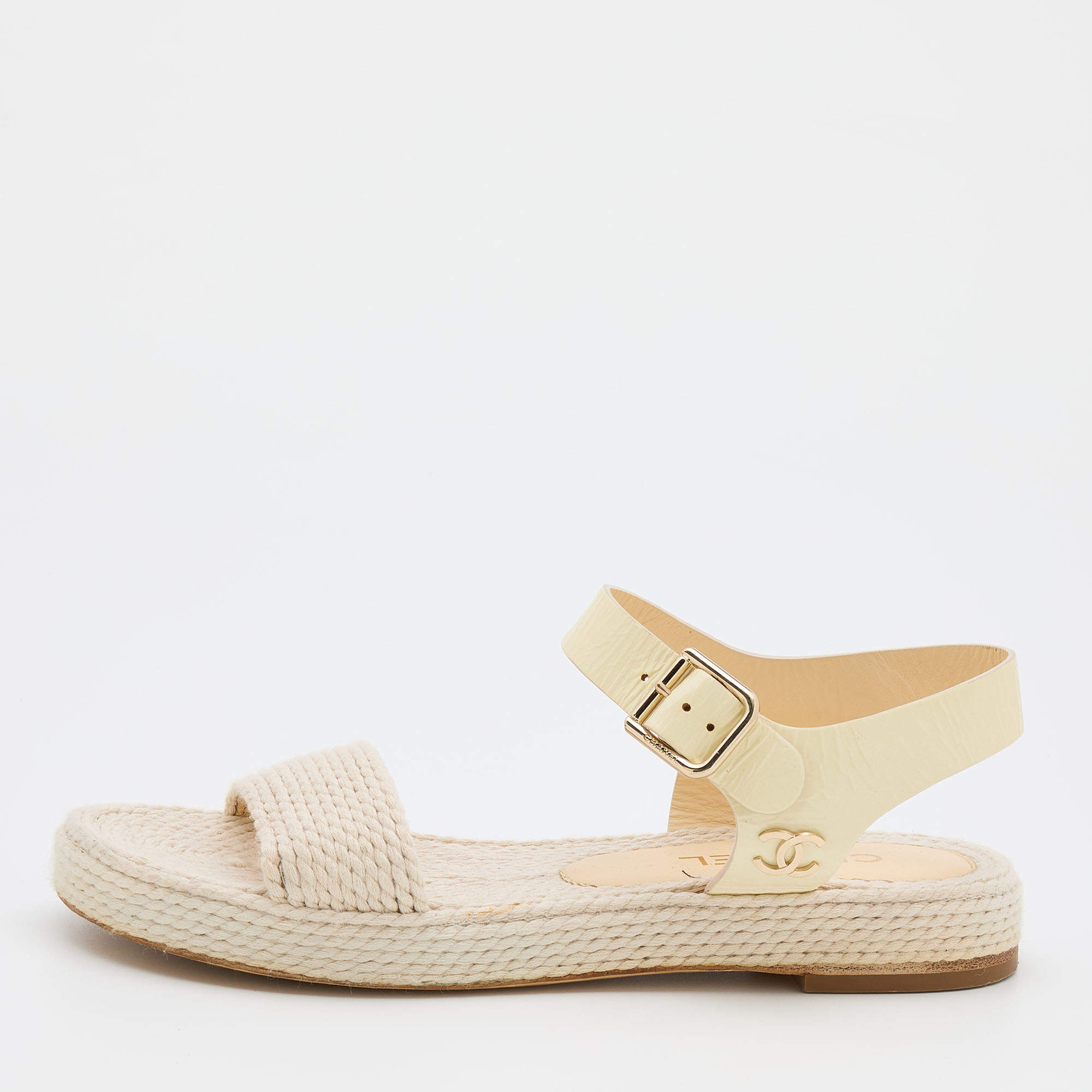 Pre Owned Chanel Cream Patent Leather and Rope Interlocking CC Logo Espadrille Ankle Strap Sandals Size 40