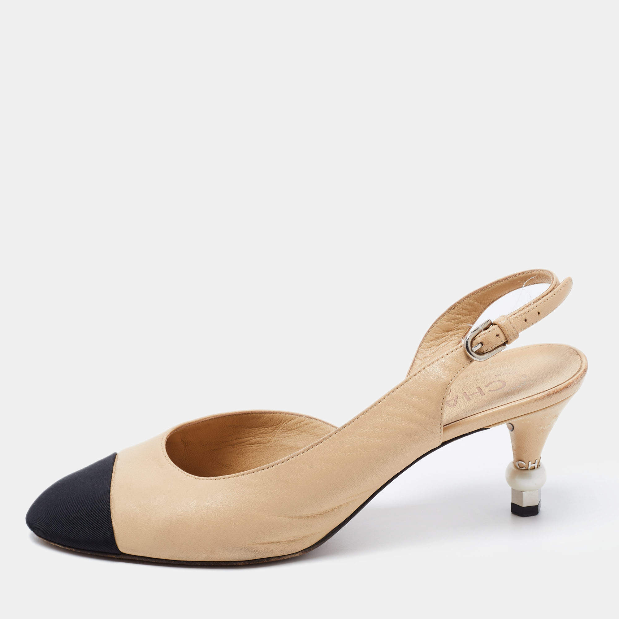 Pre Owned Chanel Beige/Black CC Cap Toe Pearl Heel Slingback Pumps Size 38