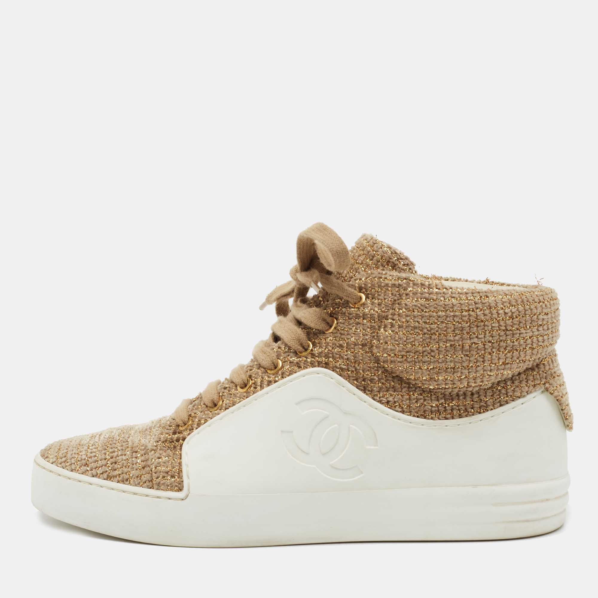 CHANEL Suede & Tweed CC Low Top Sneakers in Beige/White Size 36.5