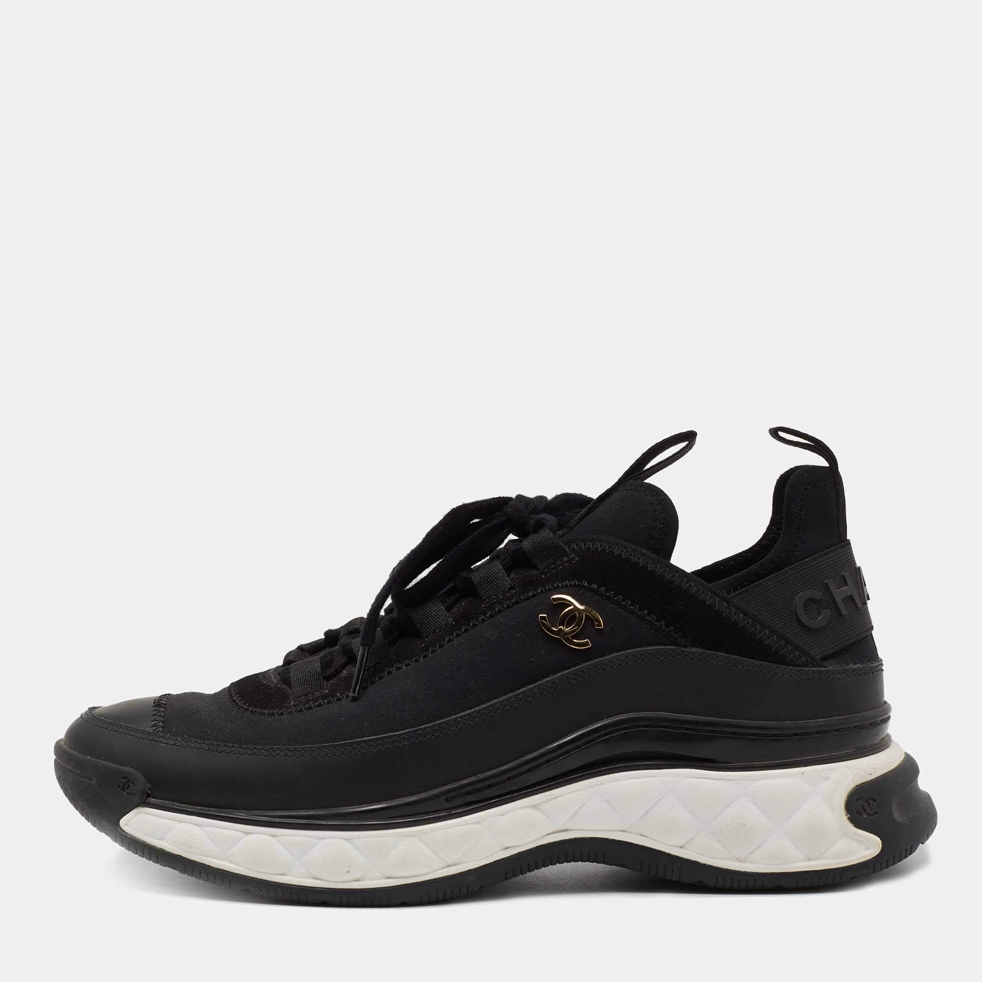 Pre Owned Chanel Black Fabric and Leather Interlocking CC Logo Athletic Sneakers Size 38.5