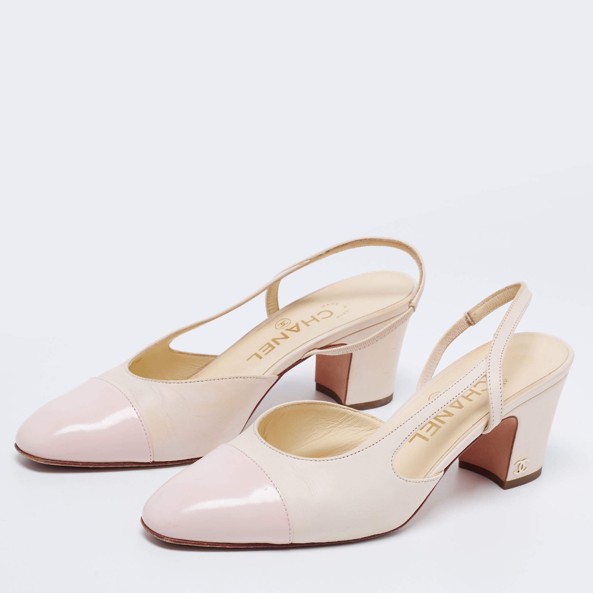 Chanel Cream/Light Pink Leather and Patent Cap Toe Block Heel Slingback  Pumps Size 38