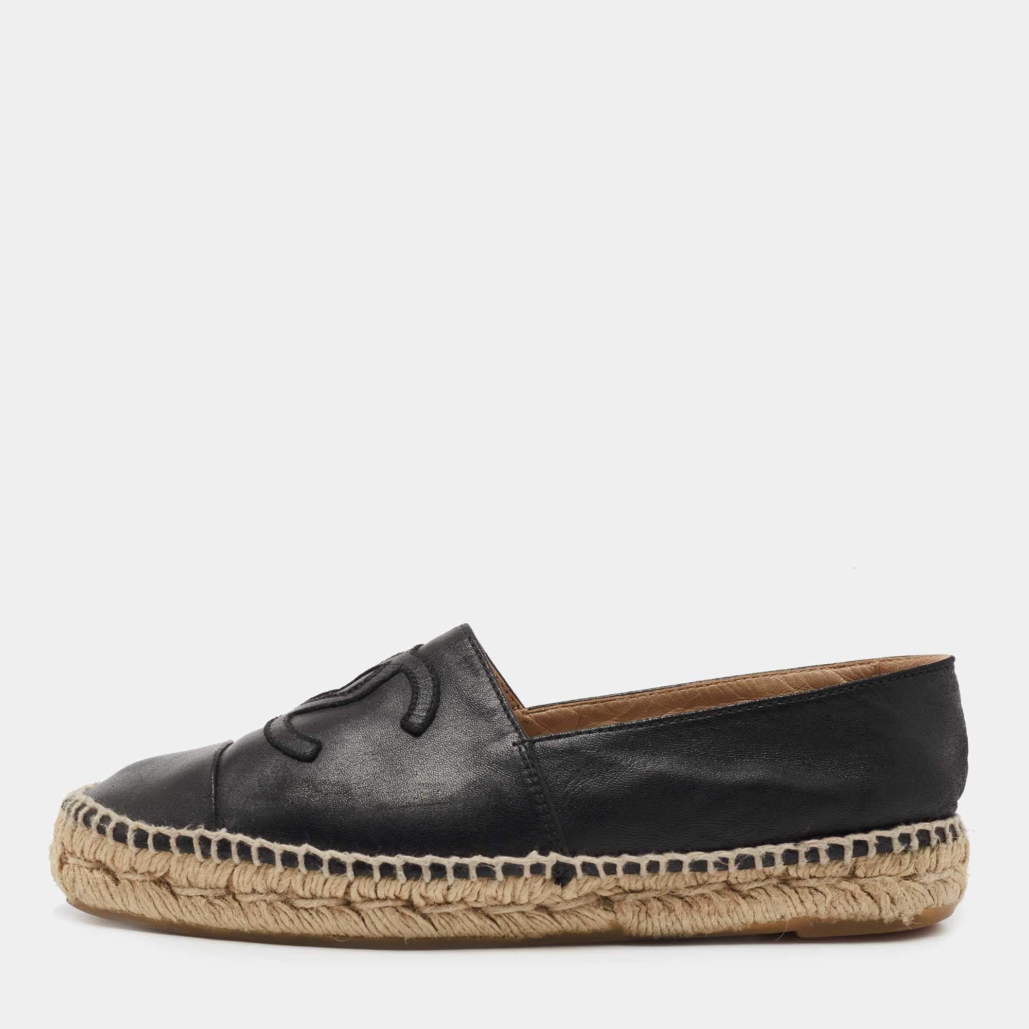 مملوكة مسبقًا Chanel Black Leather CC Espadrille Flats Size 36