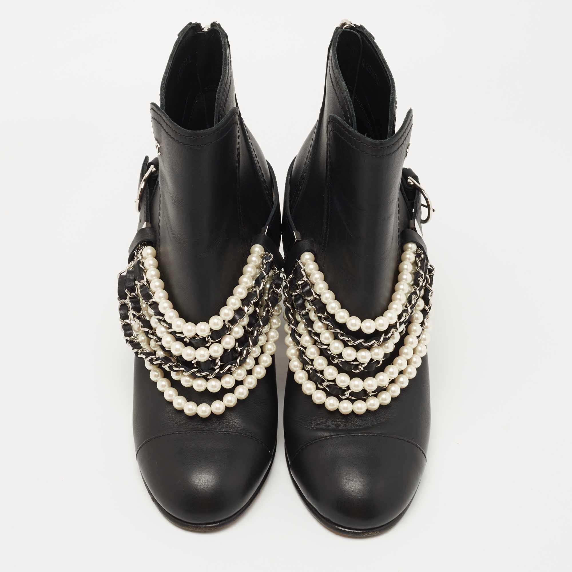 Chanel Black Leather Pearl Crystal Embellished CC Logo Ankle Boots Size 39