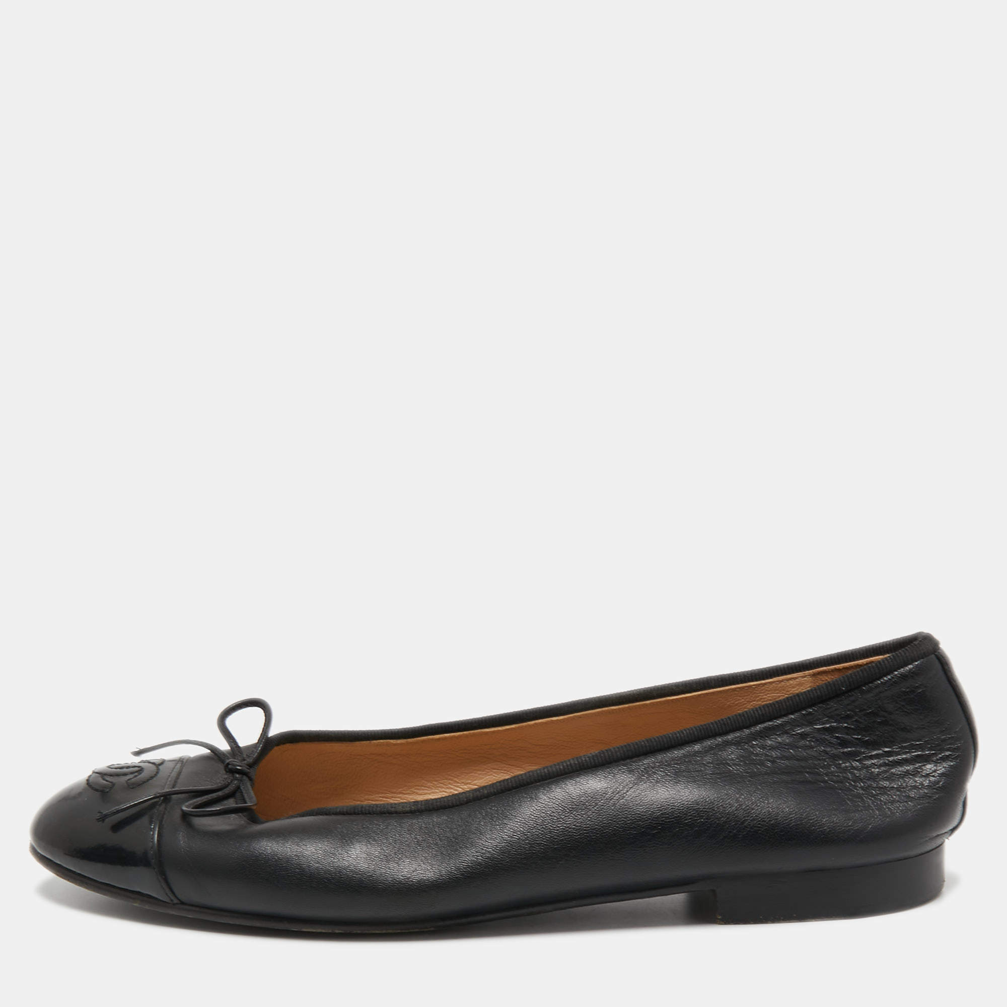 Chanel Black Leather and Patent CC Cap Toe Bow Ballet Flats Size 38