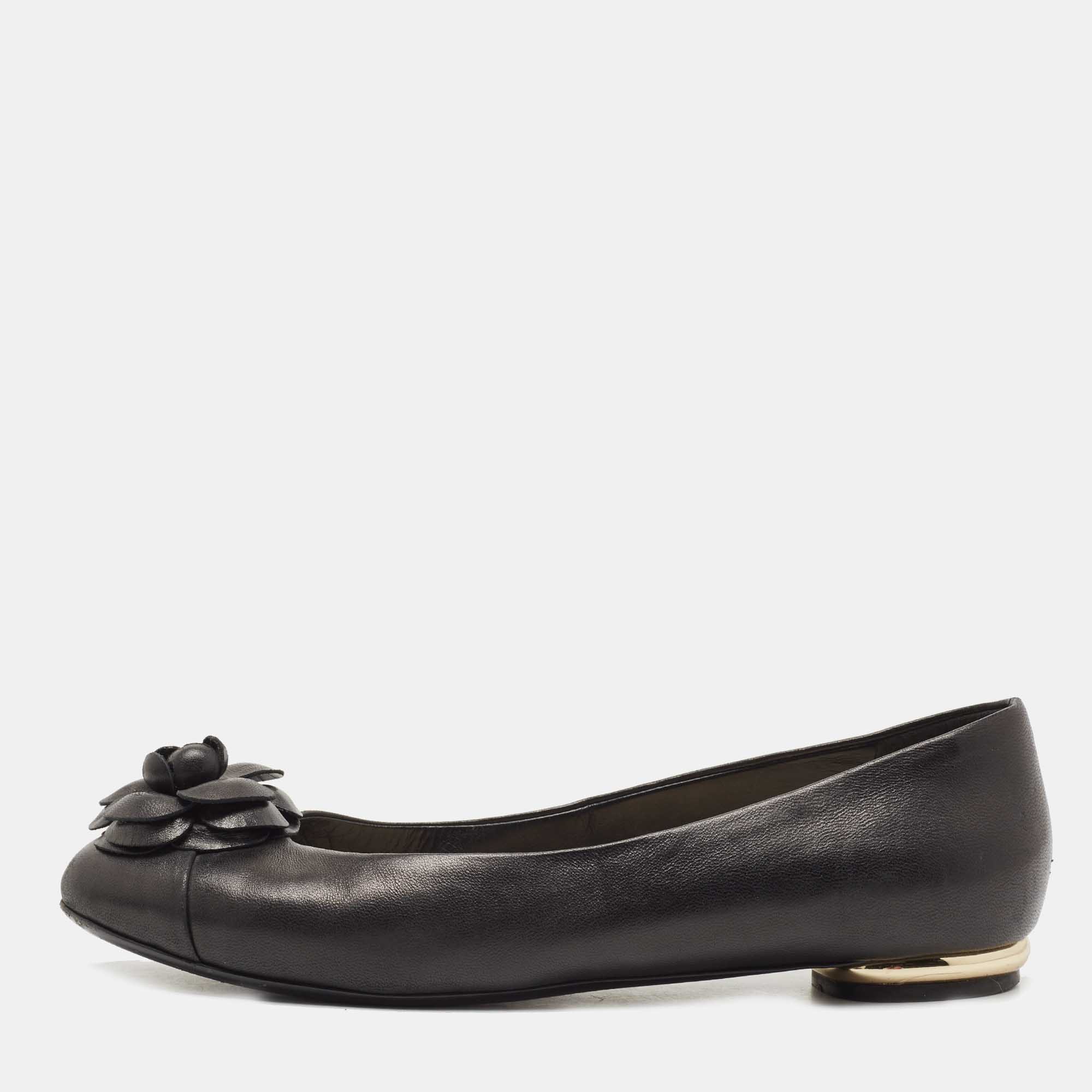 Pre Owned Chanel Black Leather Camelia Ballet Flats Size 38.5