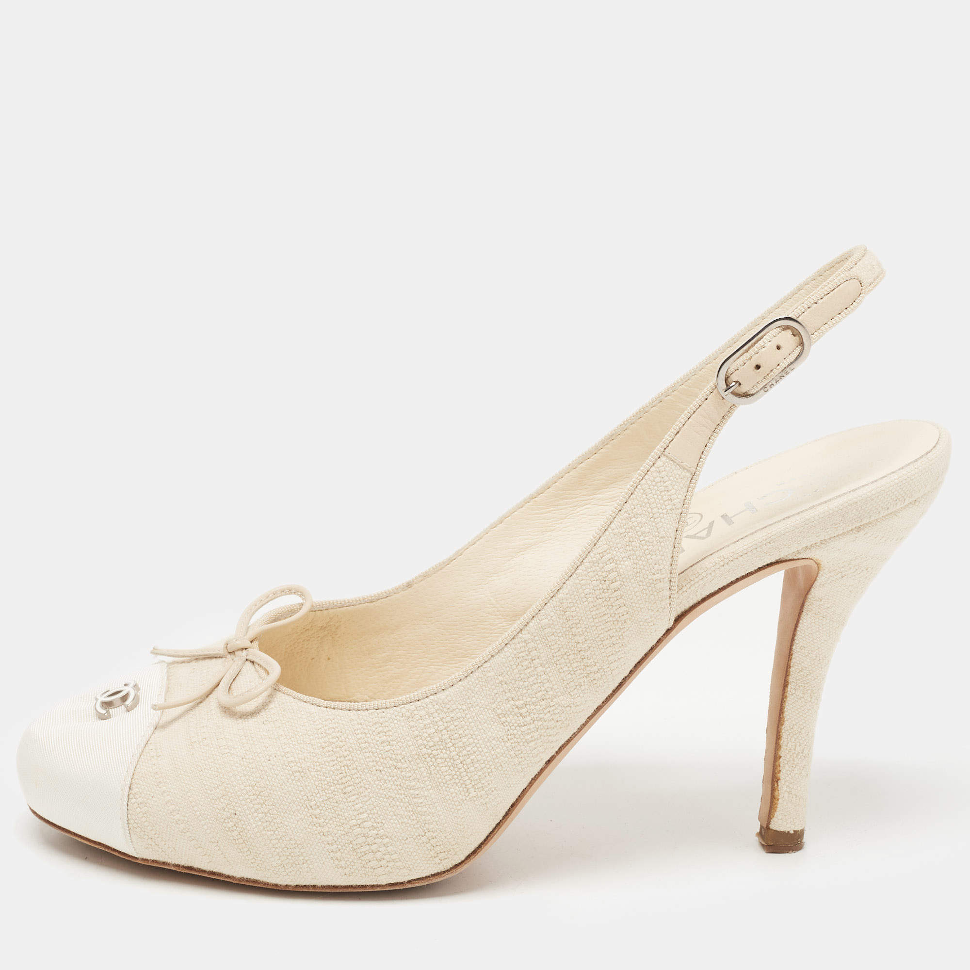 Pre Owned Chanel Beige/White Canvas CC Bow Slingback Pumps Size 38.5