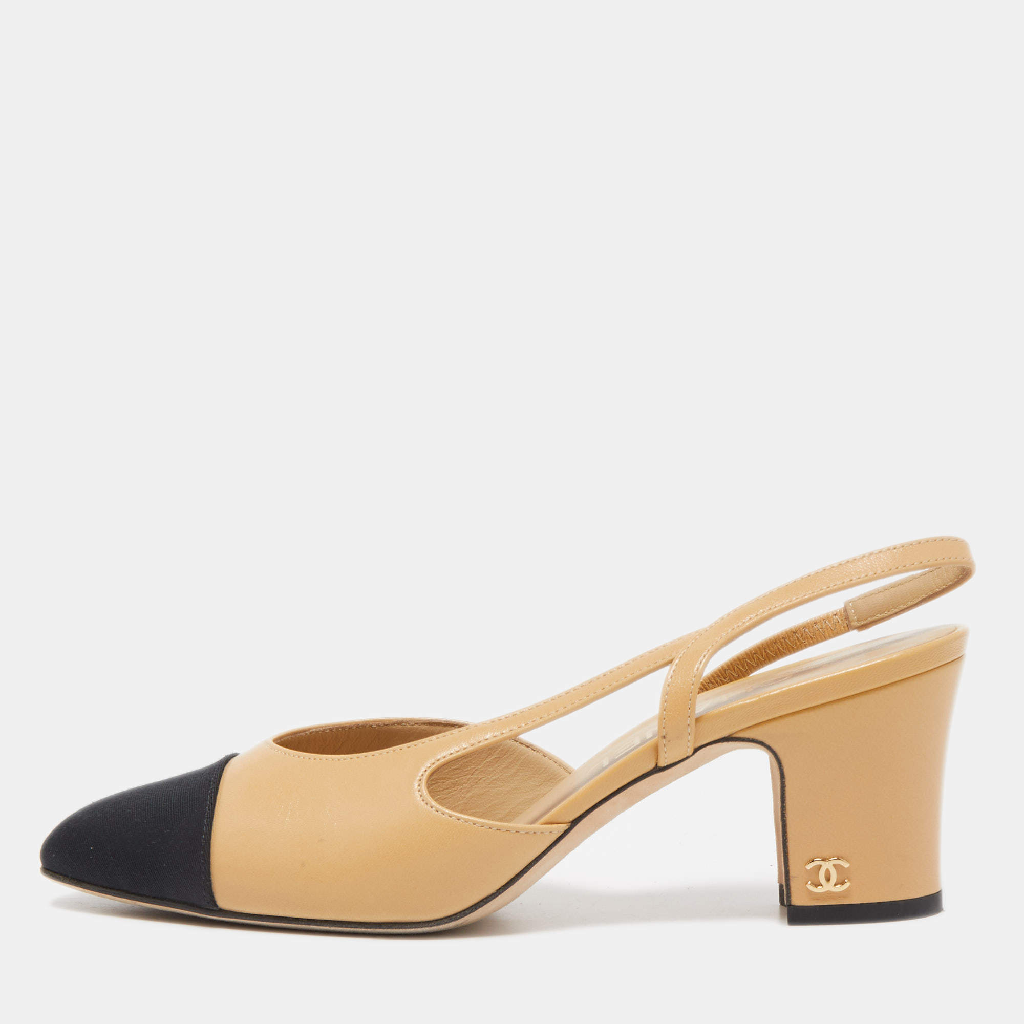 Pre Owned Chanel Beige/Black Leather and Canvas CC Slingback Pumps Size 36.5