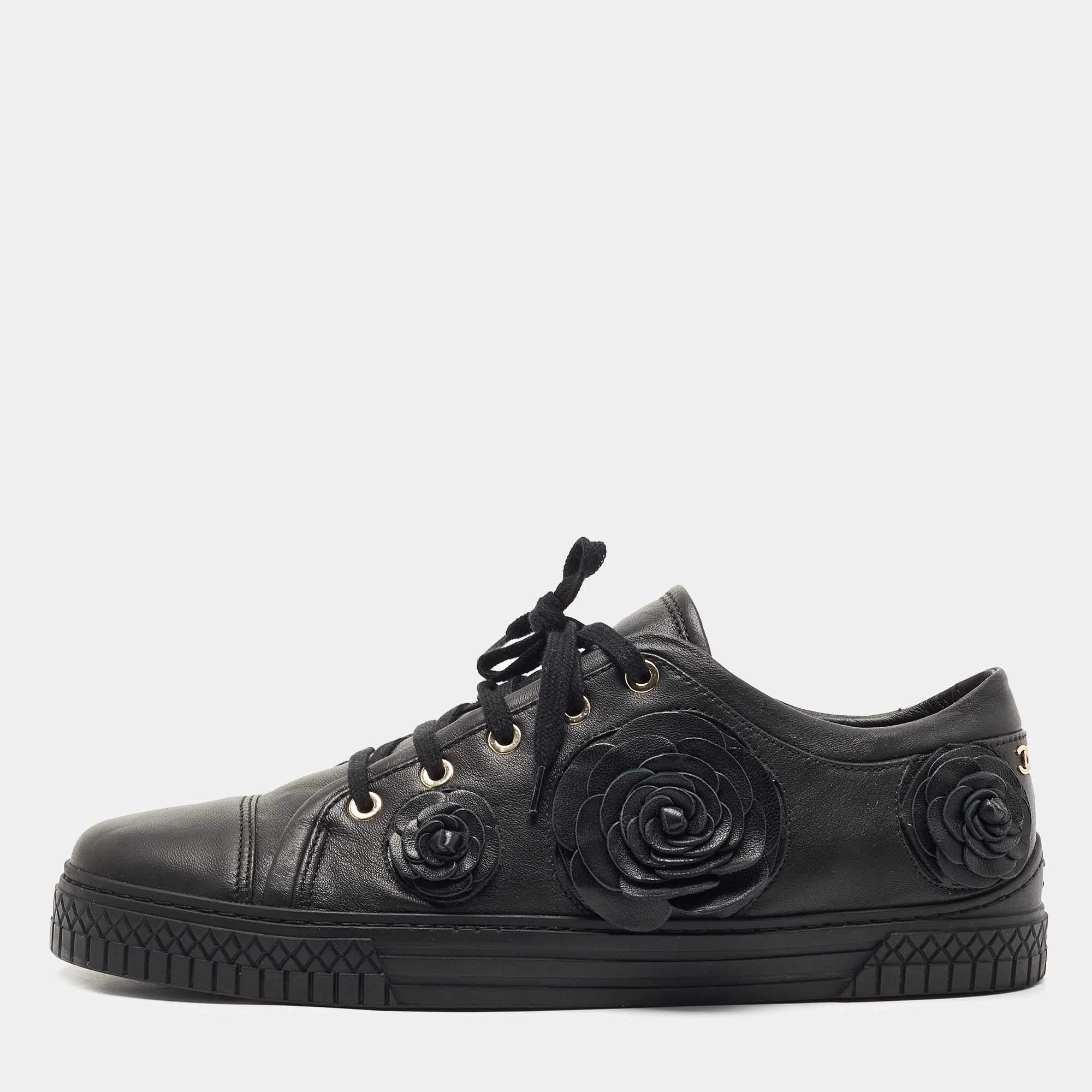 Pre Owned Chanel Black Leather CC Camelia Low Top Sneakers Size 41