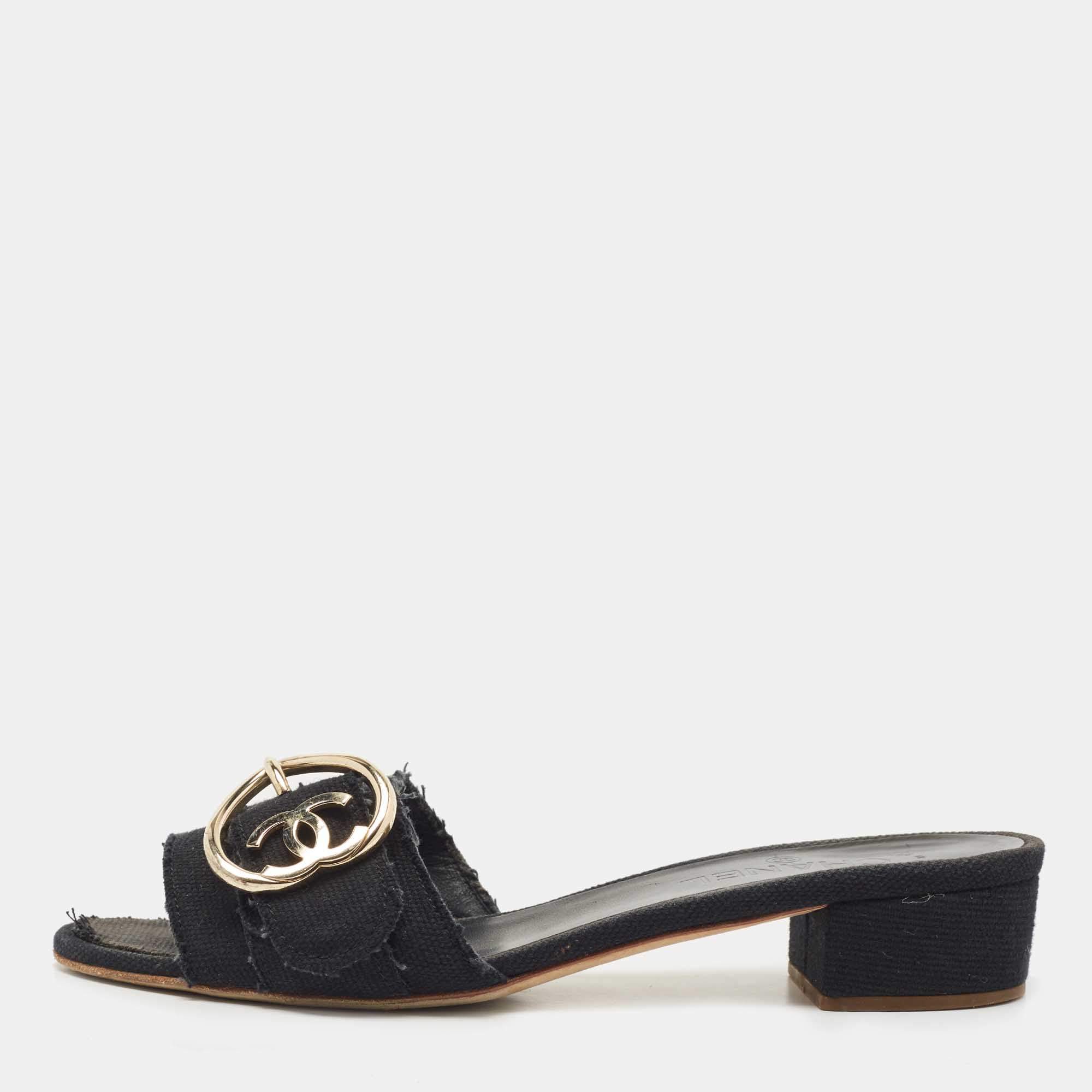 Chanel Black Canvas Heart Interlocking Sandals Size 41.5