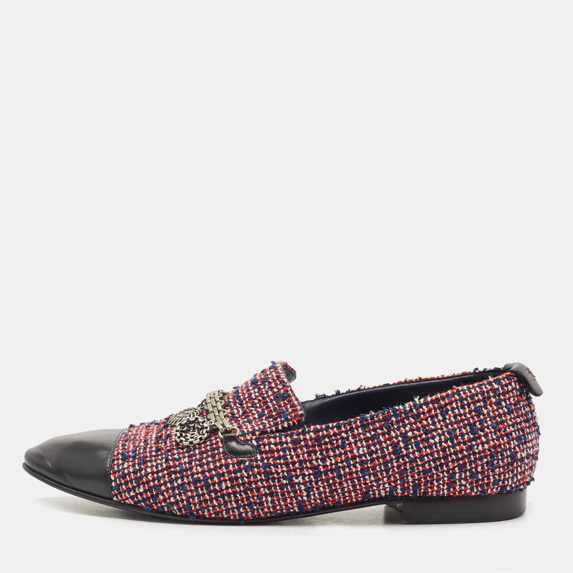 Pre Owned Chanel Tricolor Tweed and Leather Embellished CC Cap-Toe Smoking Slipper Size 40