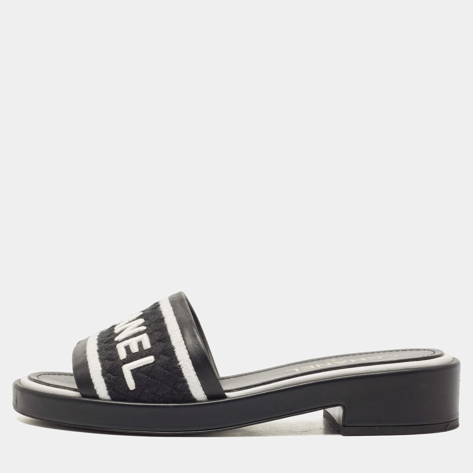 Chanel White Black Leather and Canvas CC Logo Flat Slides Size 39