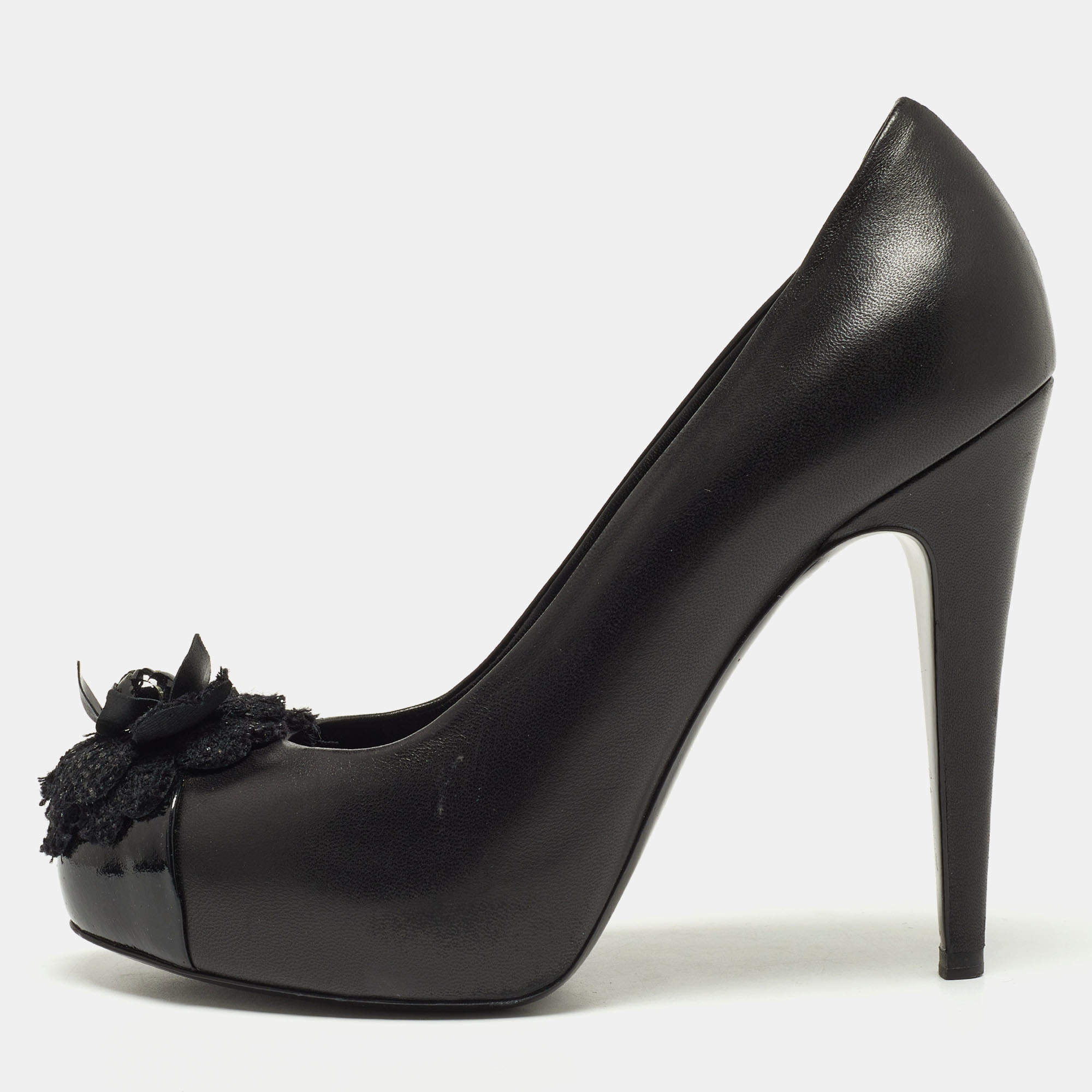 Pre Owned Chanel Black Leather CC Camellia Cap Toe Pumps Size 37