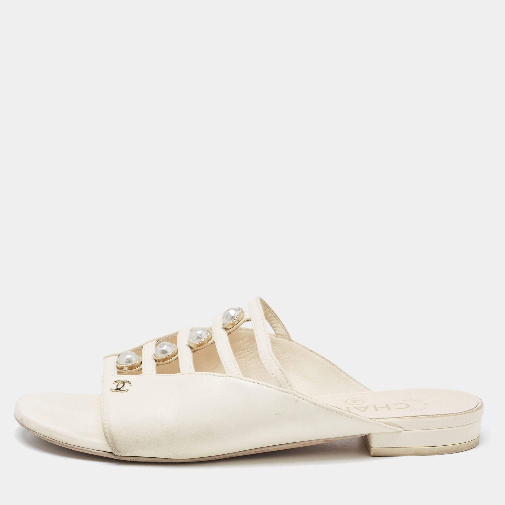 Chanel Cream Leather CC Faux Pearl Strappy Flat Slides Size 36.5