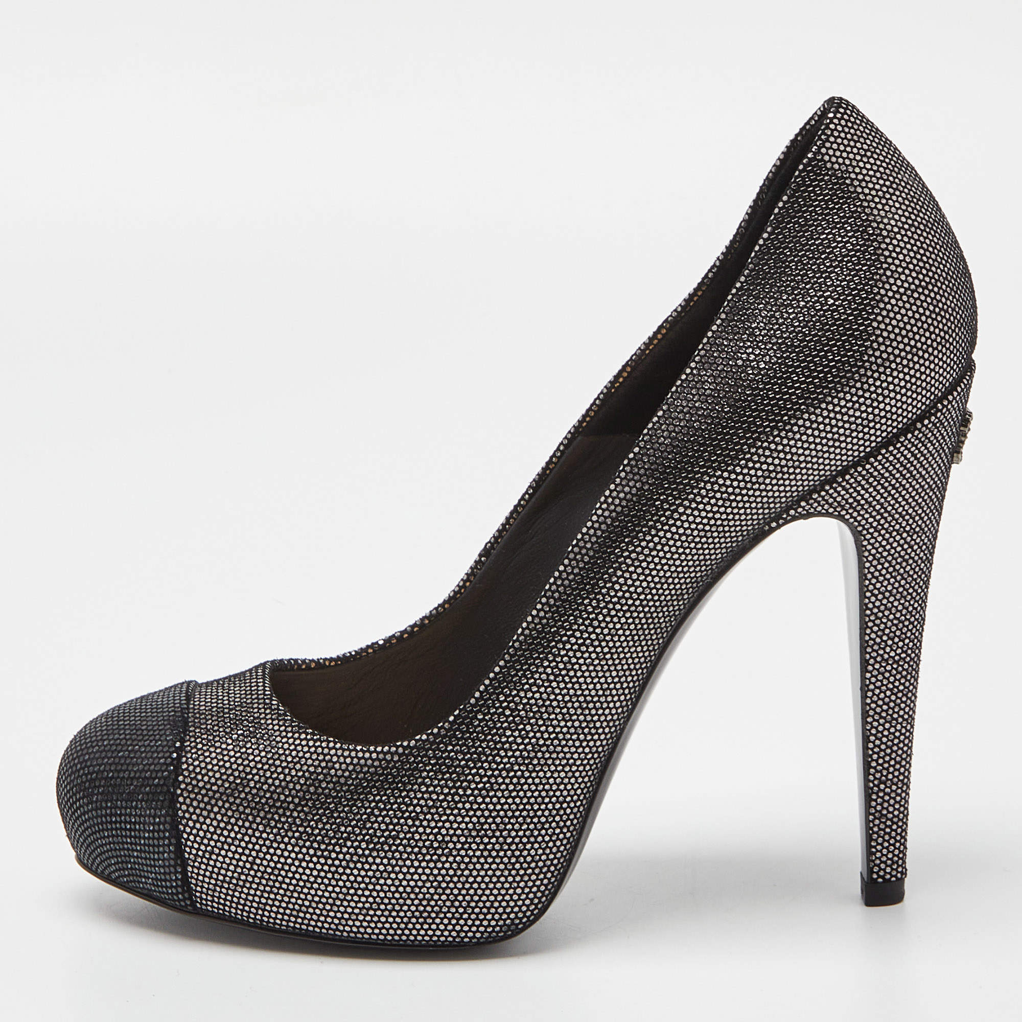 Pre Owned Chanel Metallic Laminated Suede CC Pumps Size 37