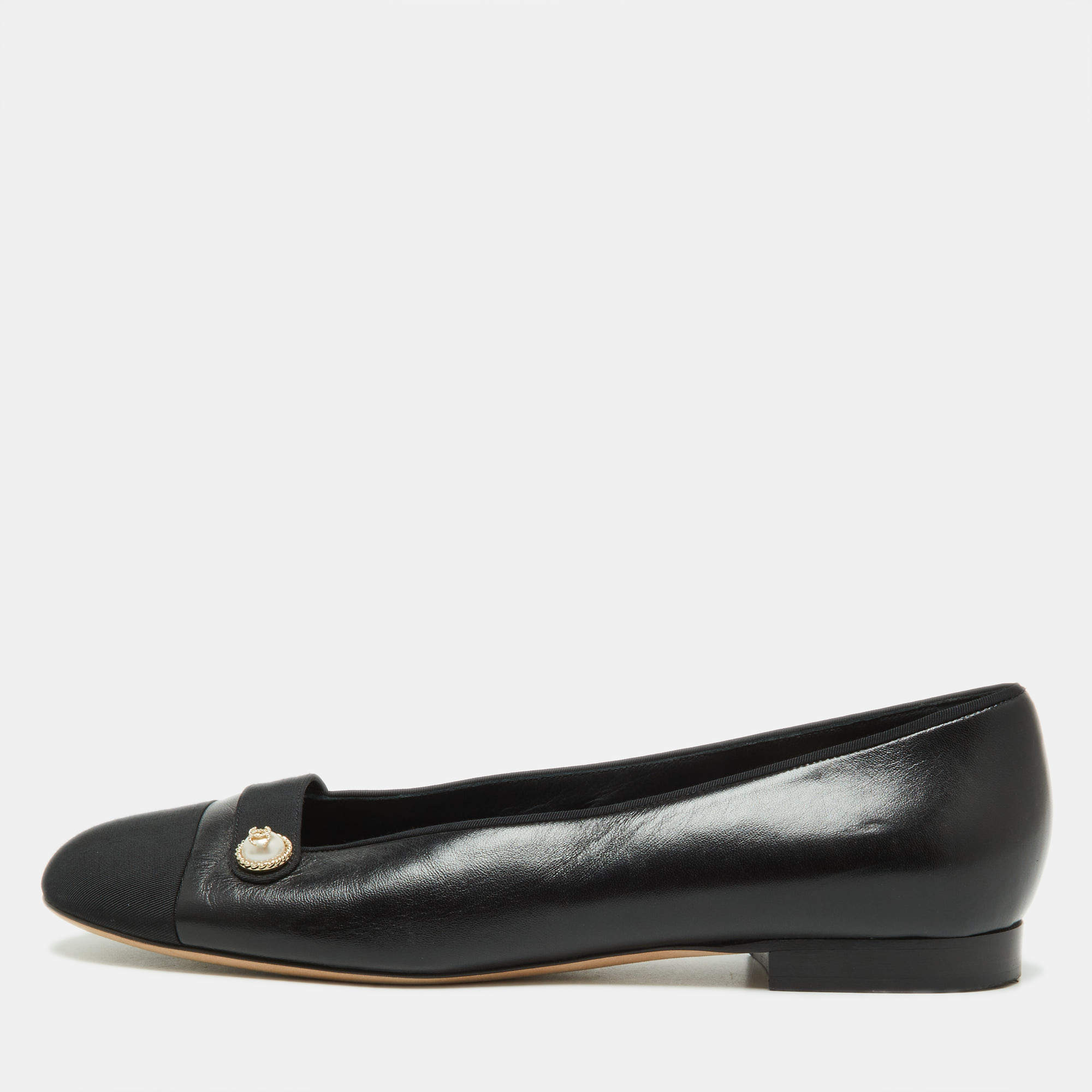Pre Owned Chanel Black Leather and Canvas Pearl Detail Ballet Flats Size 41
