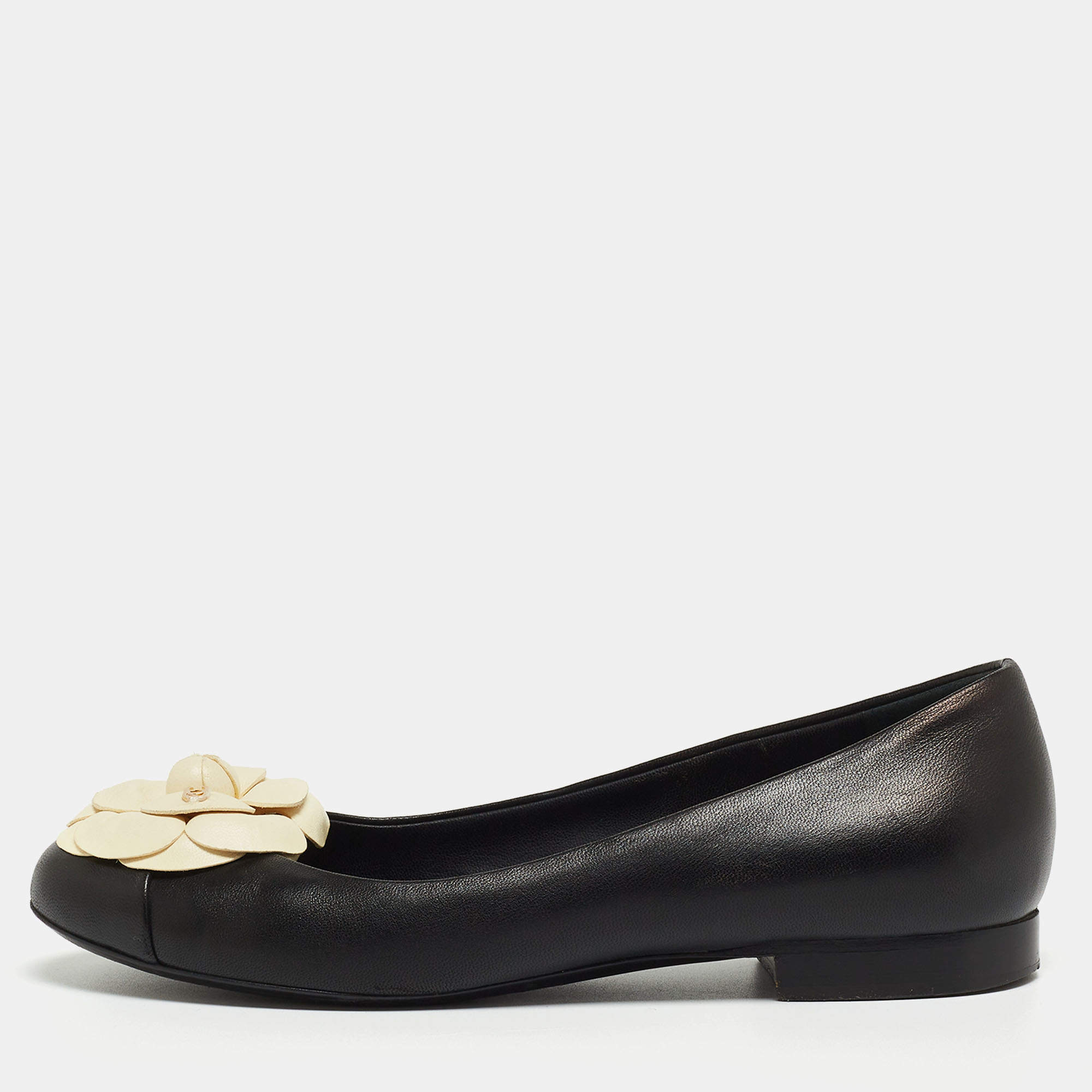 Chanel Black Leather CC Camelia Ballet Flats Size 37