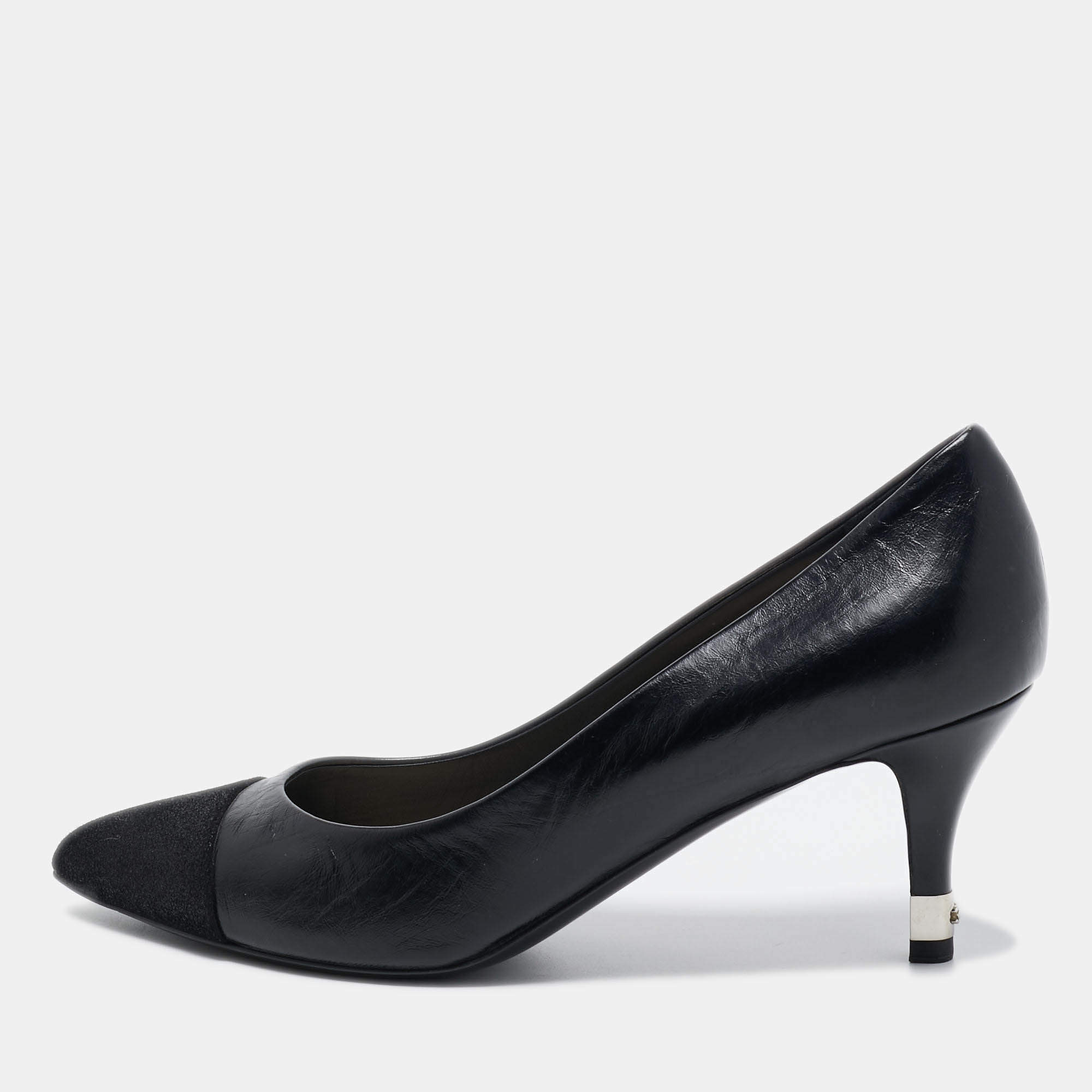 Pre Owned Chanel Black Leather and Suede Cap Toe Pumps Size 39
